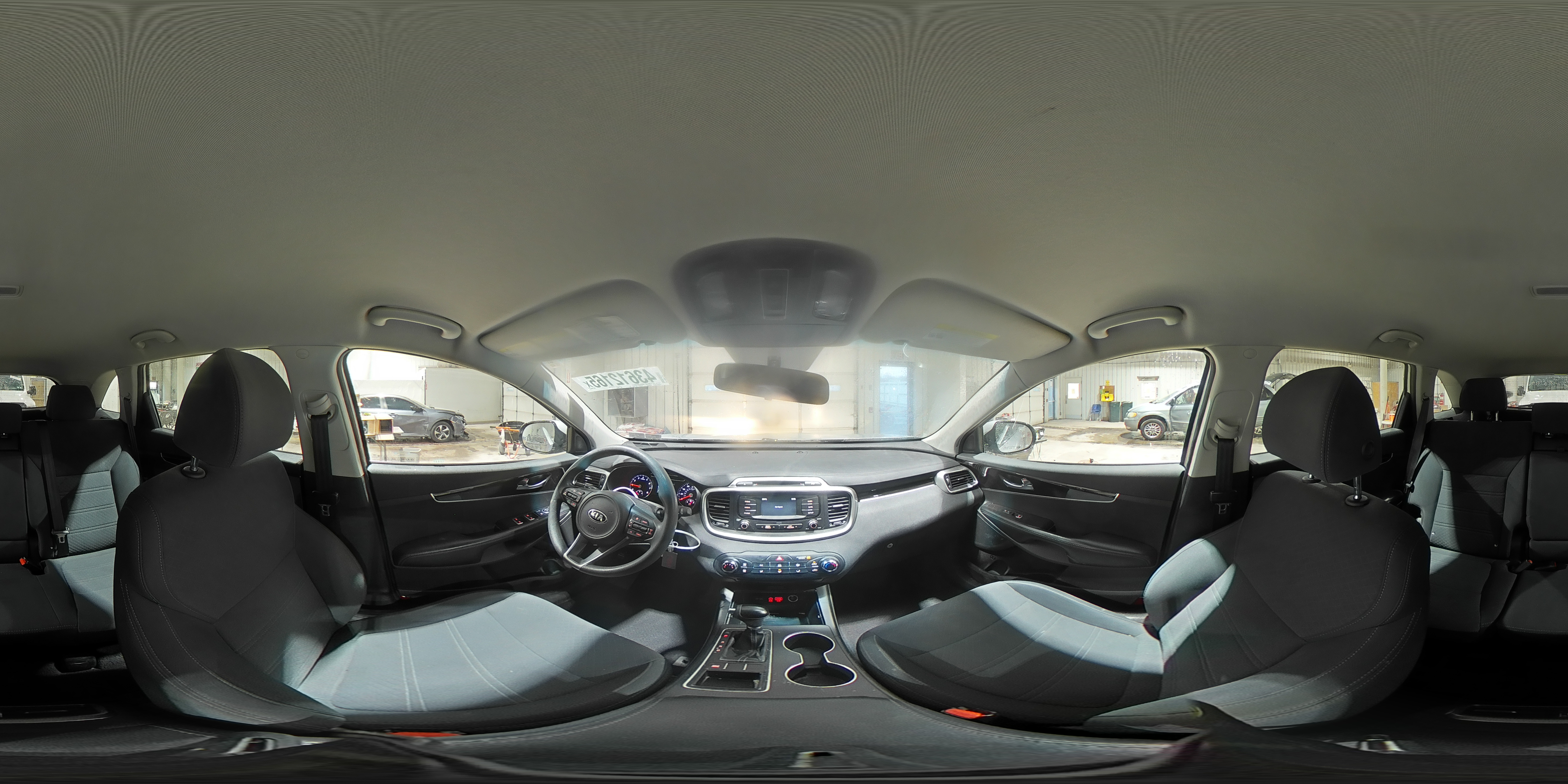 2018 Kia Sorento - Image 15