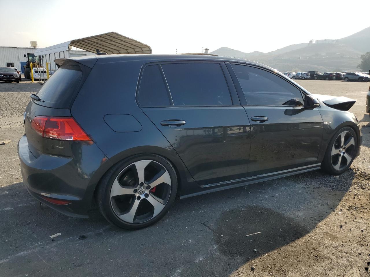 2016 Volkswagen GTI - Image 3