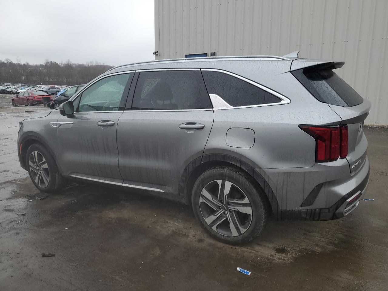 2023 Kia Sorento - Image 2