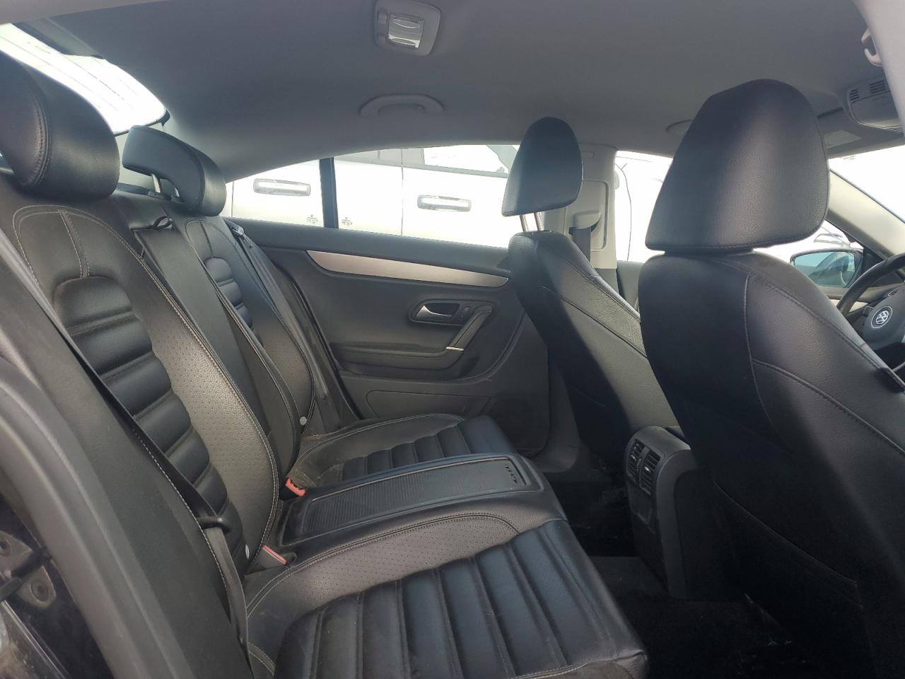2012 Volkswagen Passat CC - Image 10