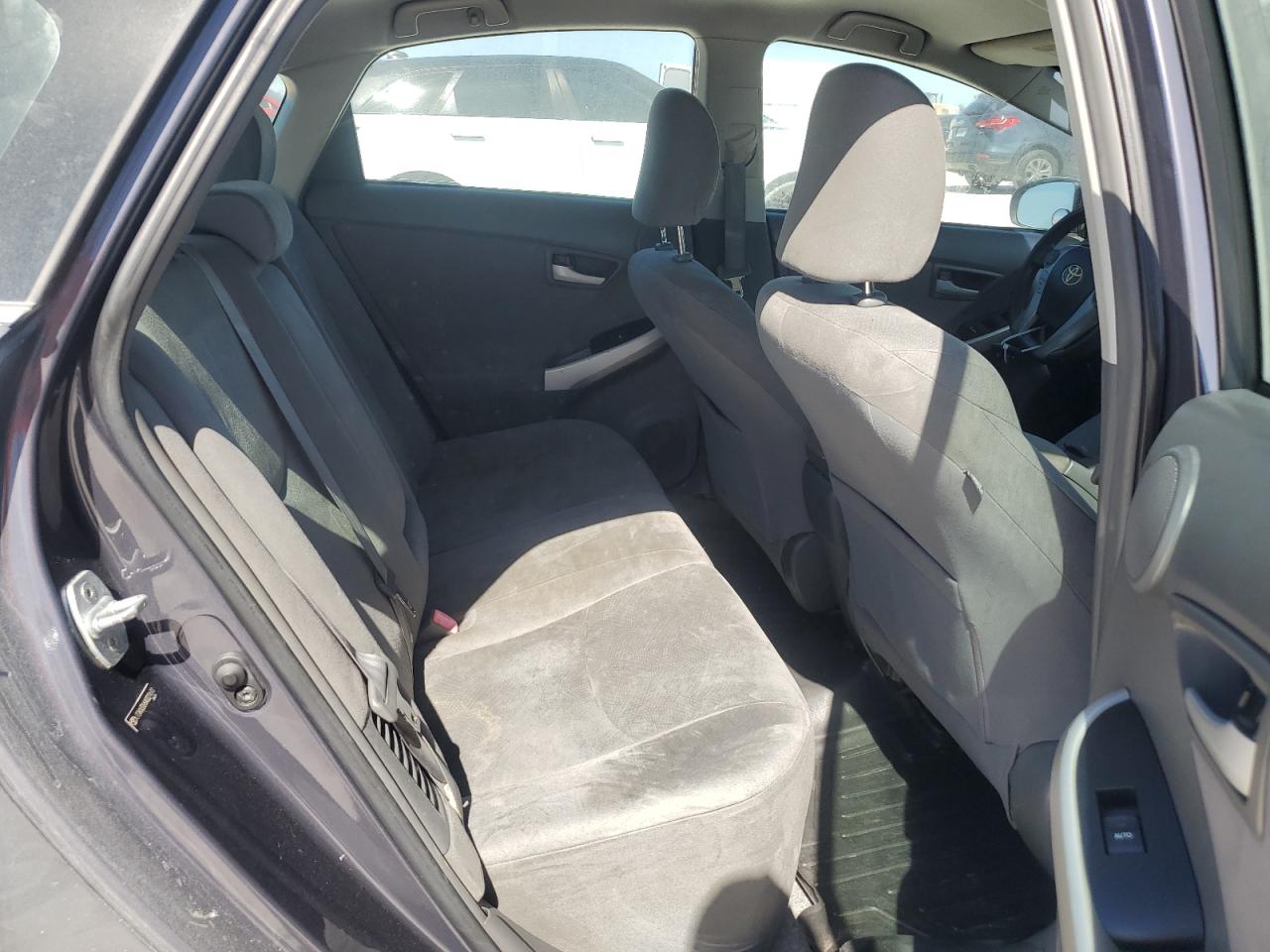 2010 Toyota Prius - Image 10