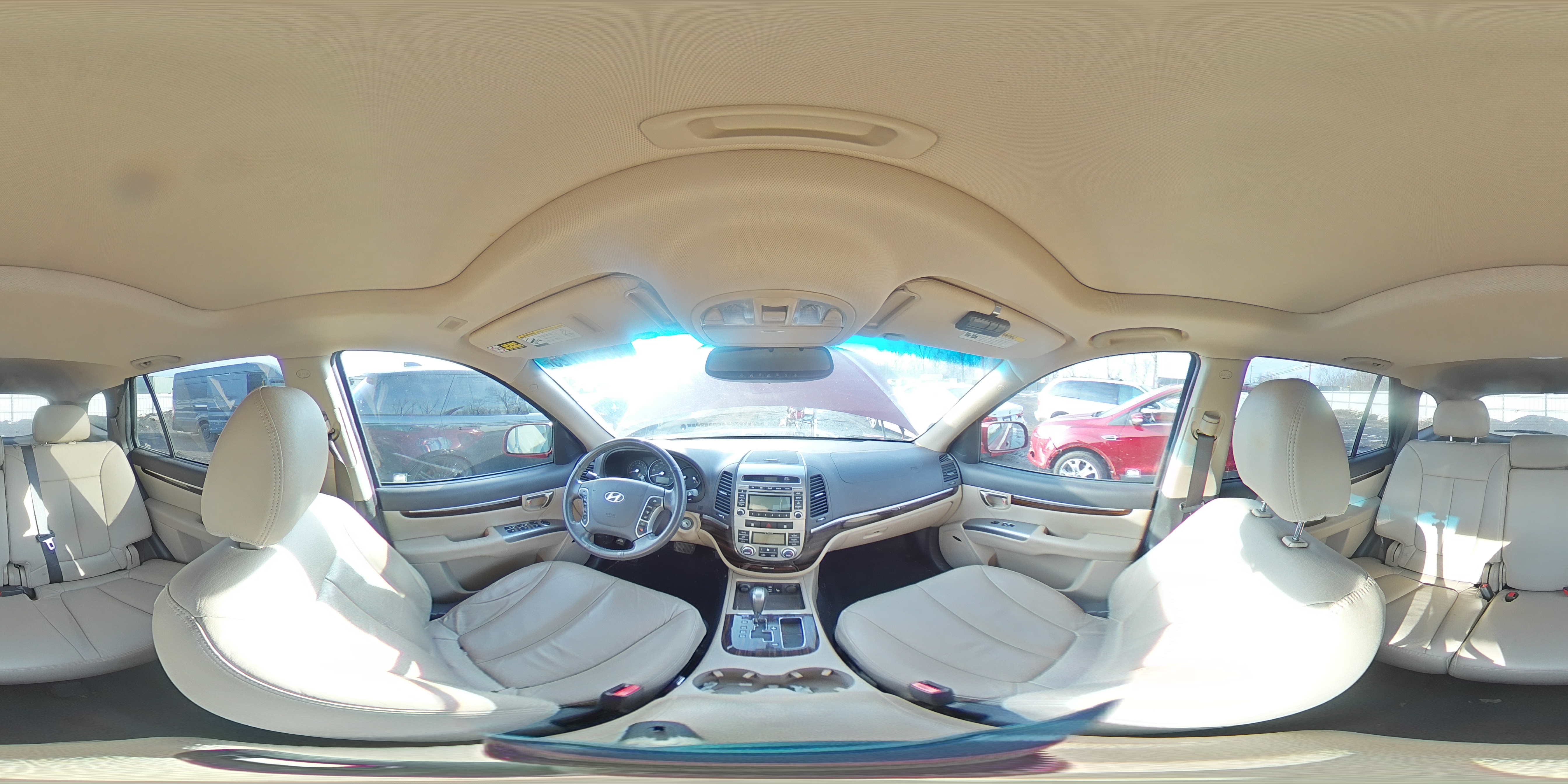 2011 Hyundai Santa Fe - Image 13