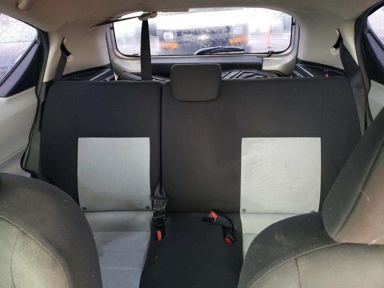 2012 Toyota Prius - Image 10