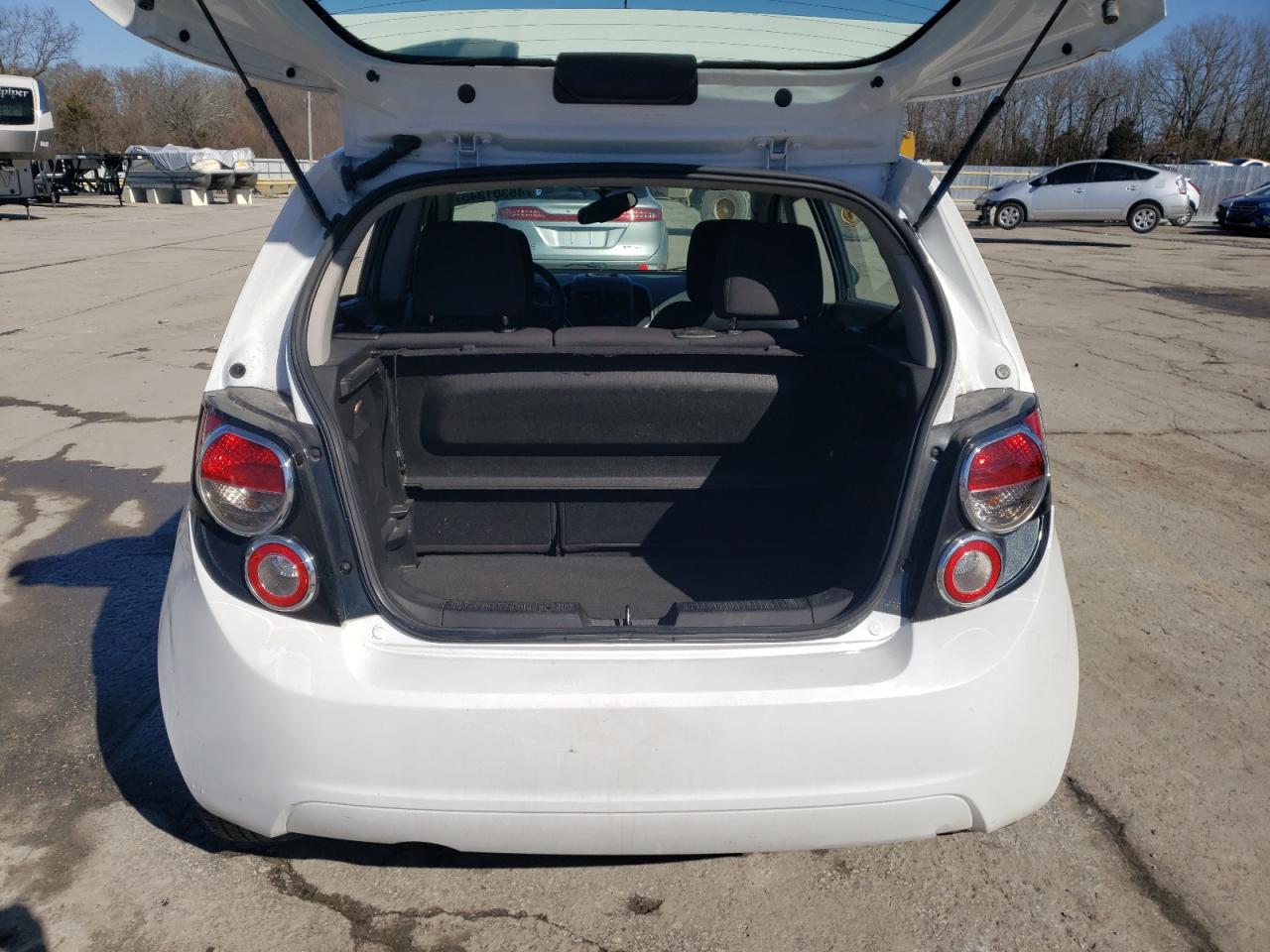2014 Chevrolet Sonic - Image 6
