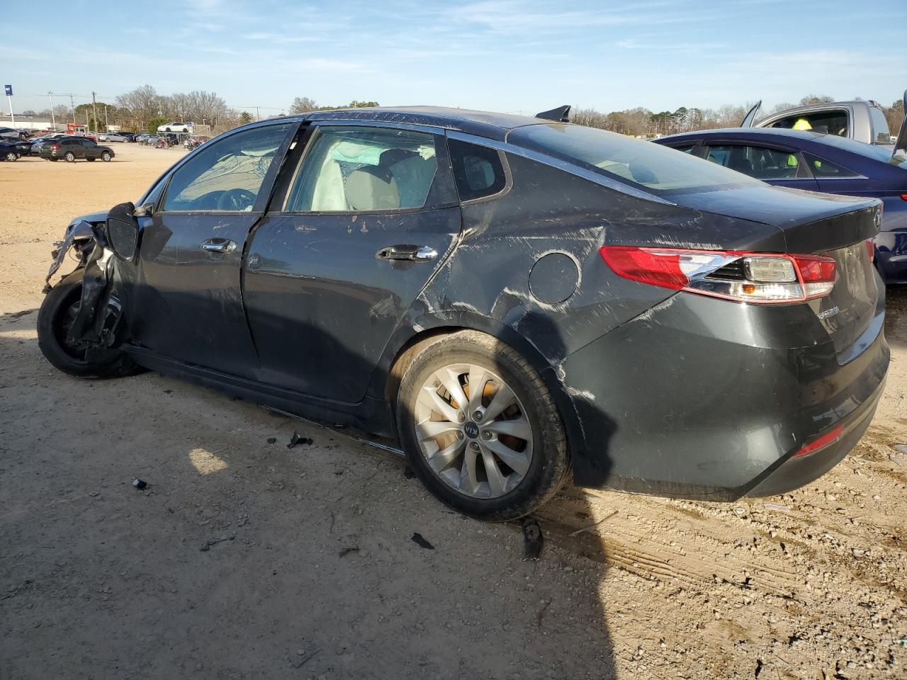 2016 Kia Optima - Image 2