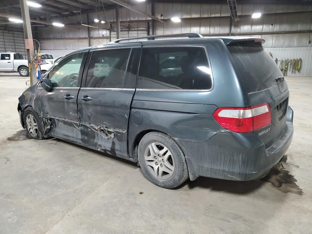2006 Honda Odyssey - Image 2