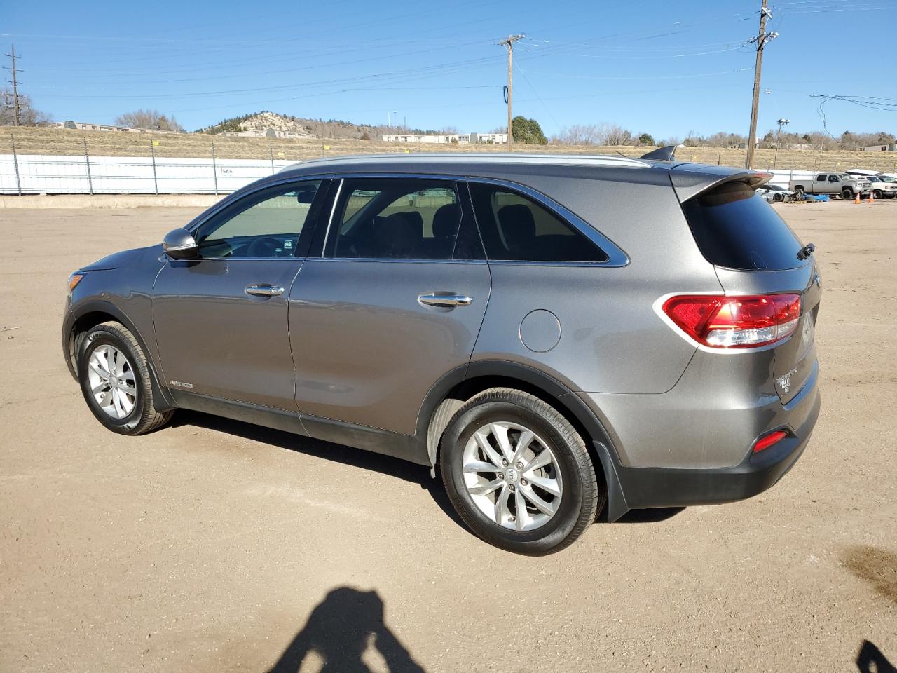 2017 Kia Sorento - Image 2