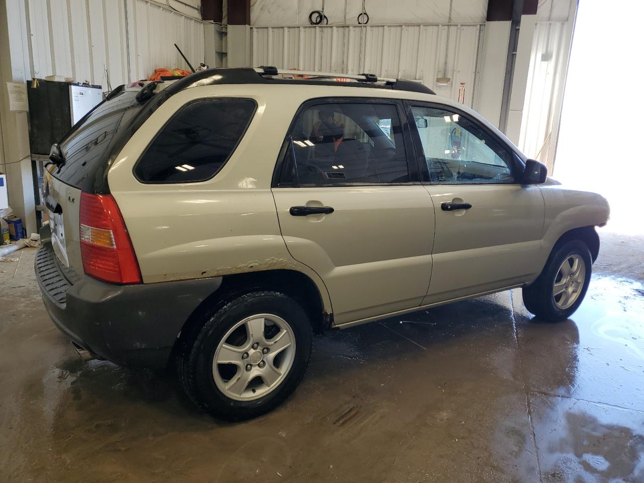 2005 Kia Sportage - Image 3