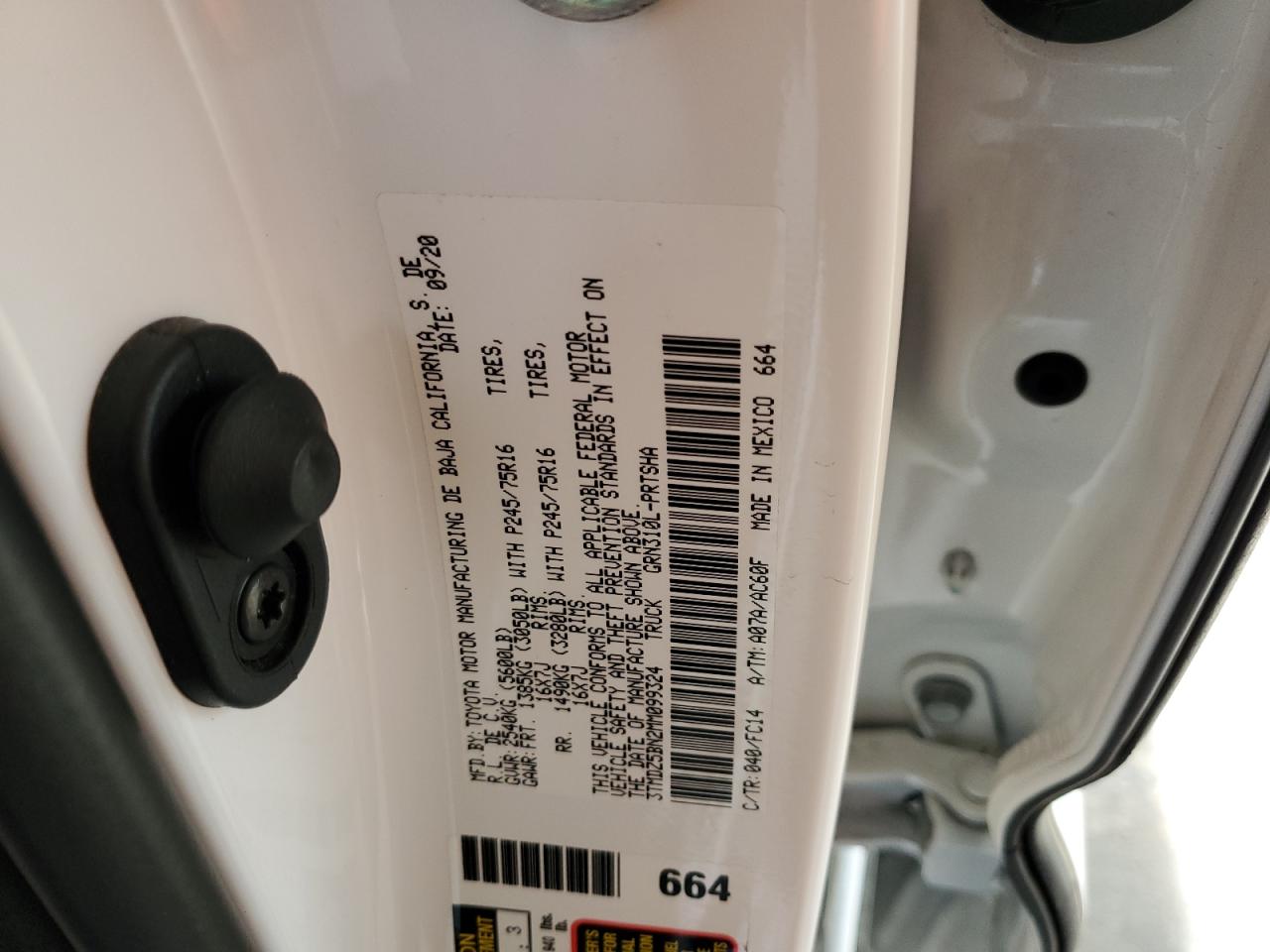 2021 Toyota Tacoma - Image 12