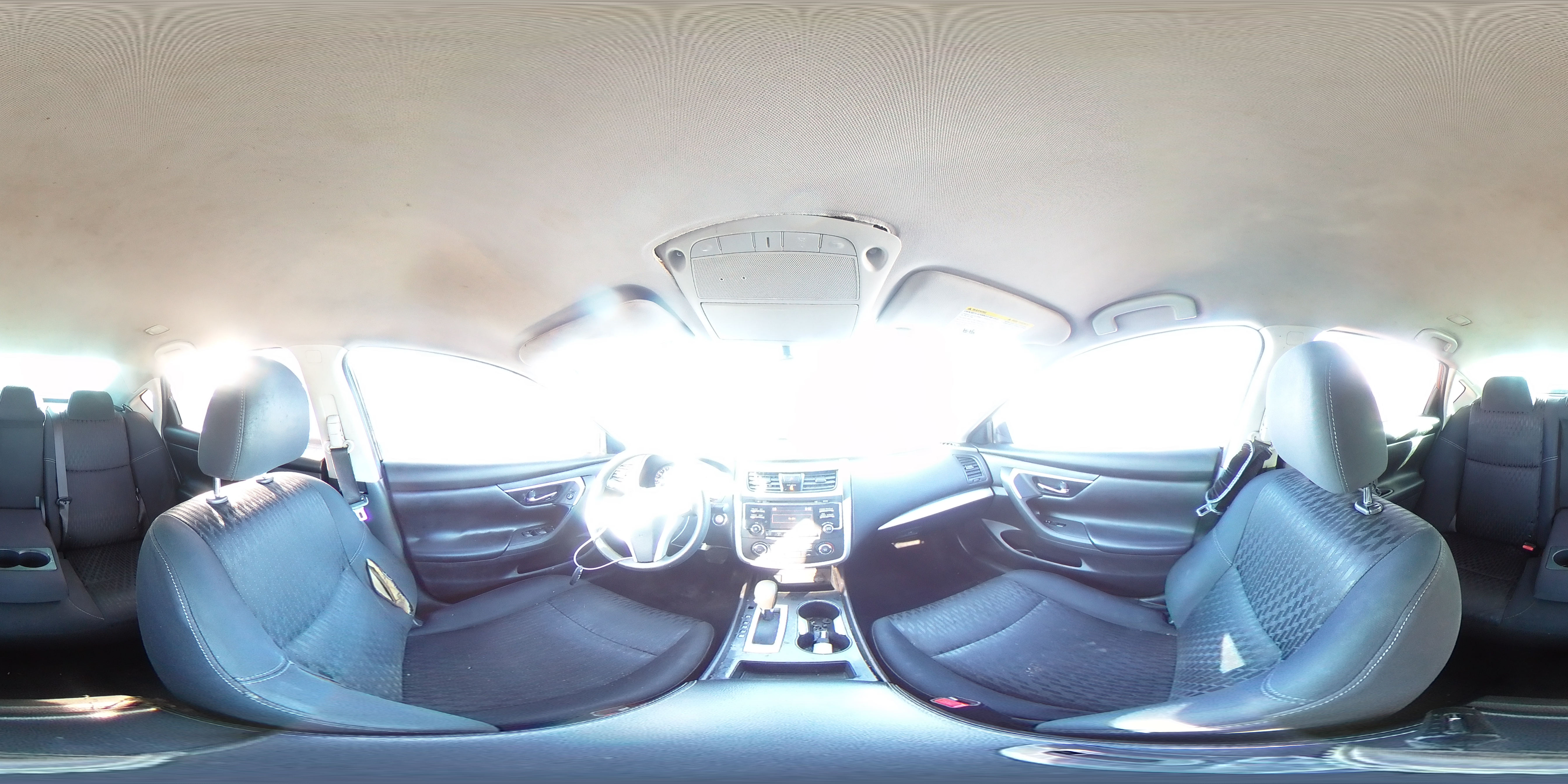 2017 Nissan Altima - Image 13