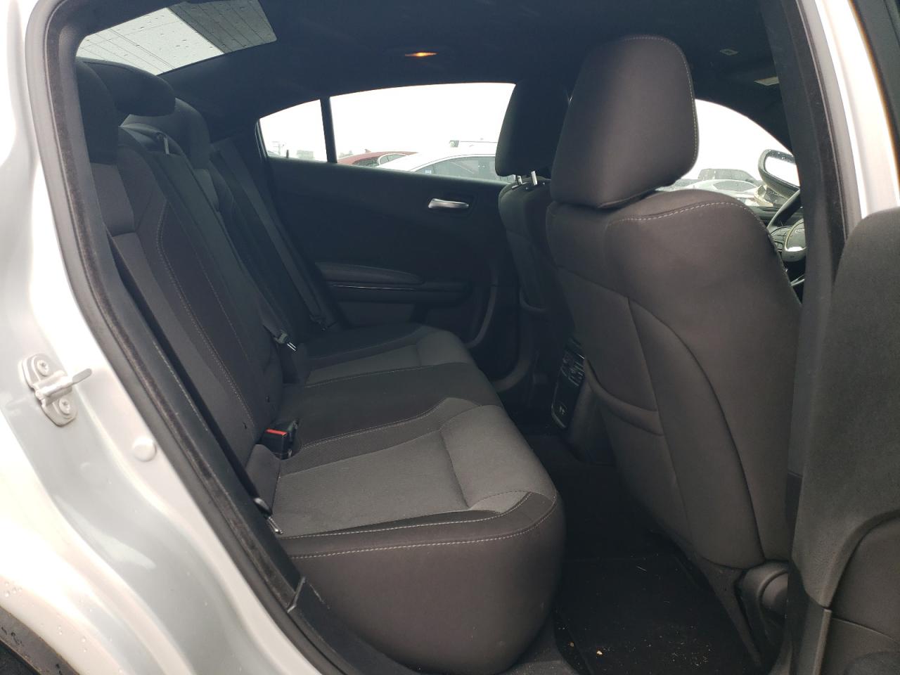 2020 Dodge Charger - Image 10