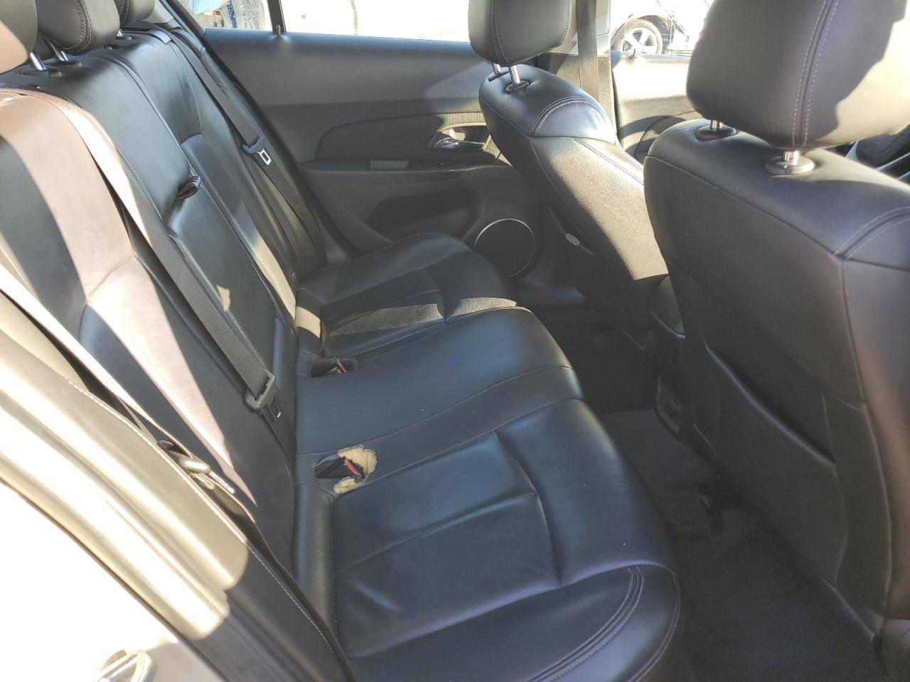 2011 Chevrolet Cruze - Image 10
