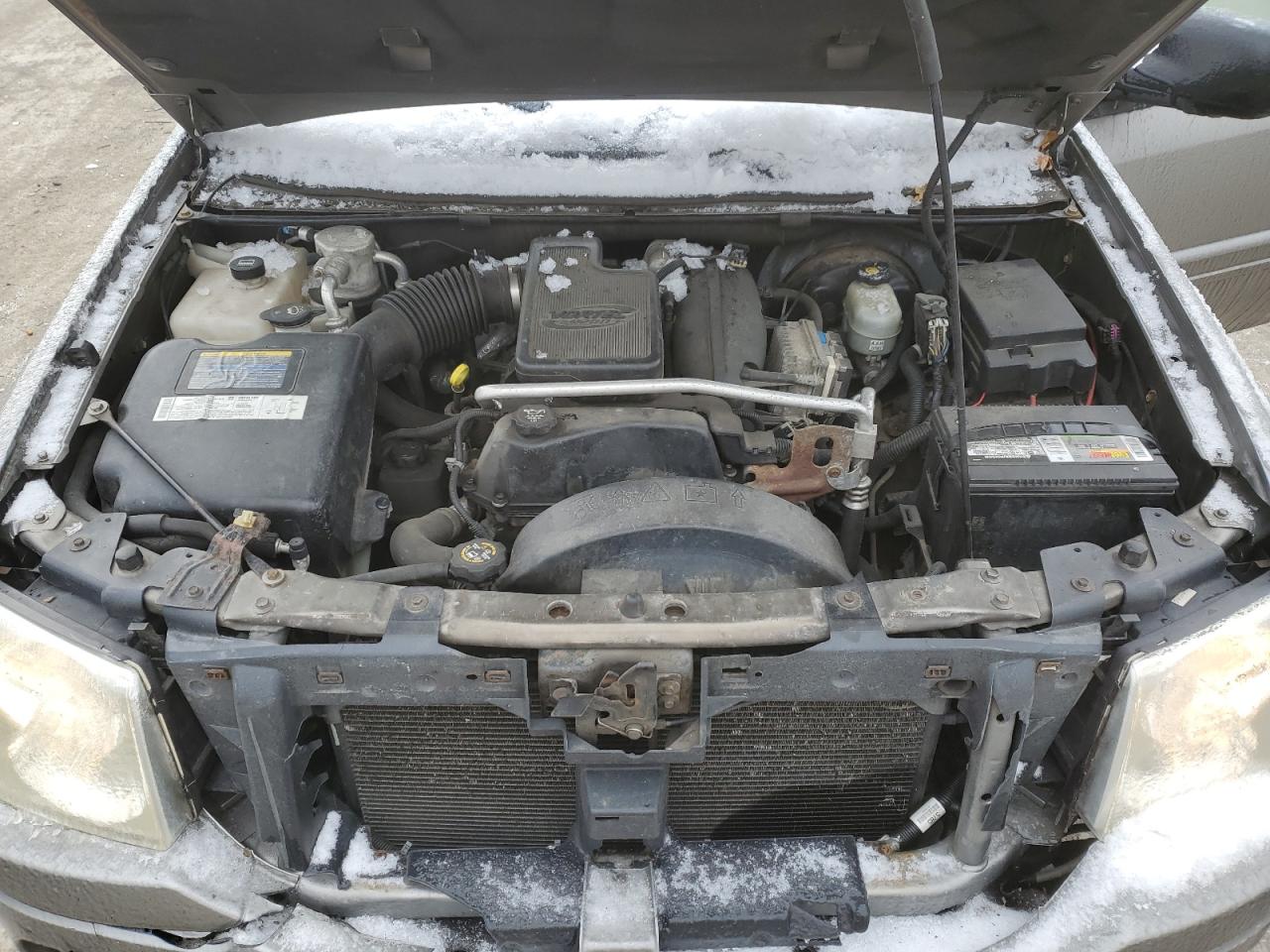 2005 GMC Envoy - Image 12