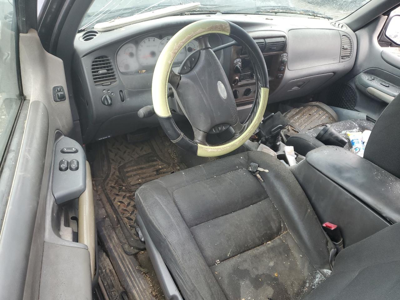 2001 Ford Explorer - Image 8