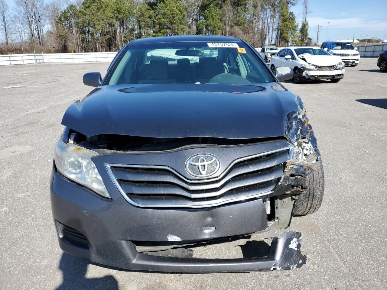 2011 Toyota Camry - Image 5