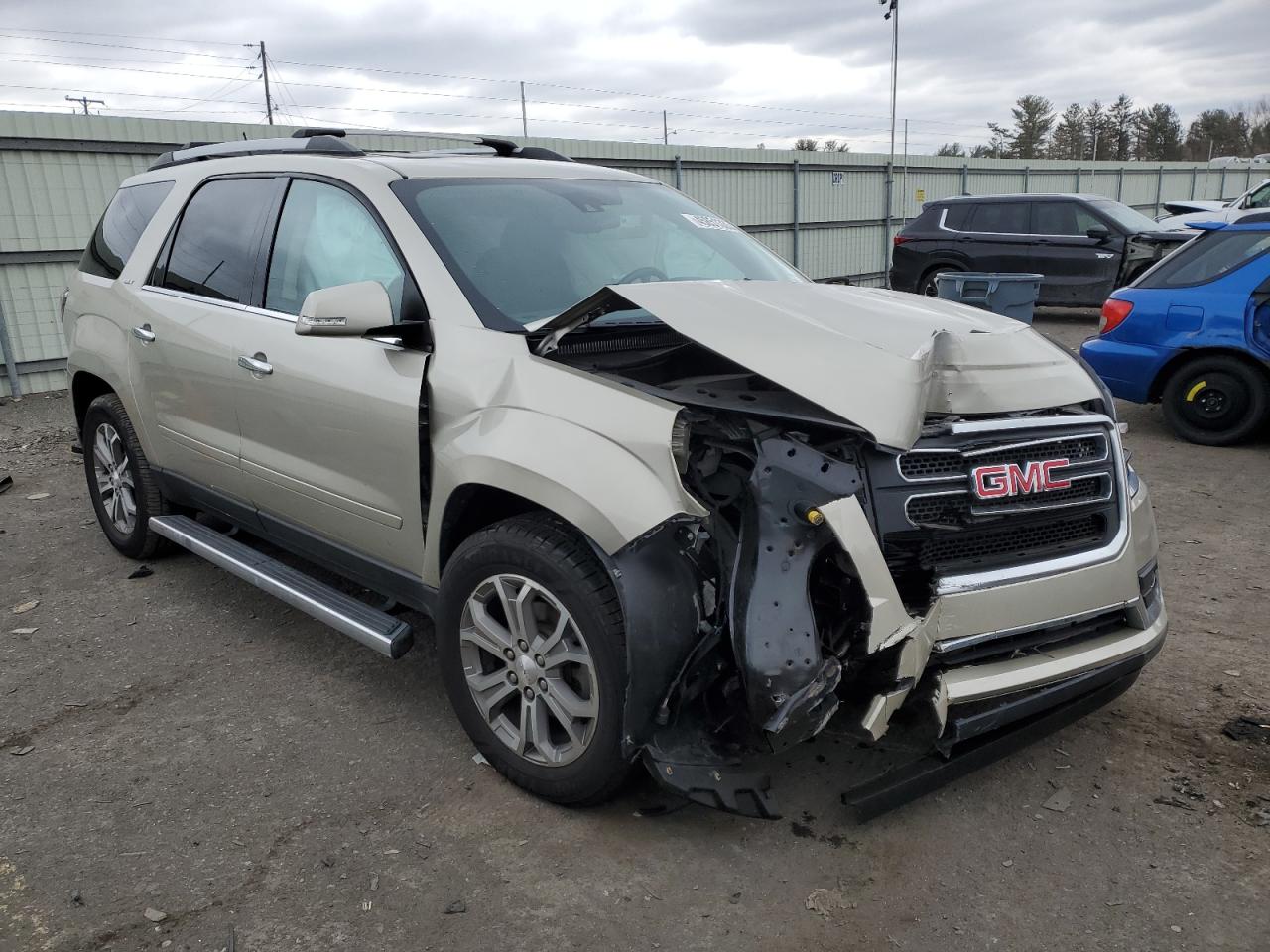 2015 GMC Acadia - Image 4
