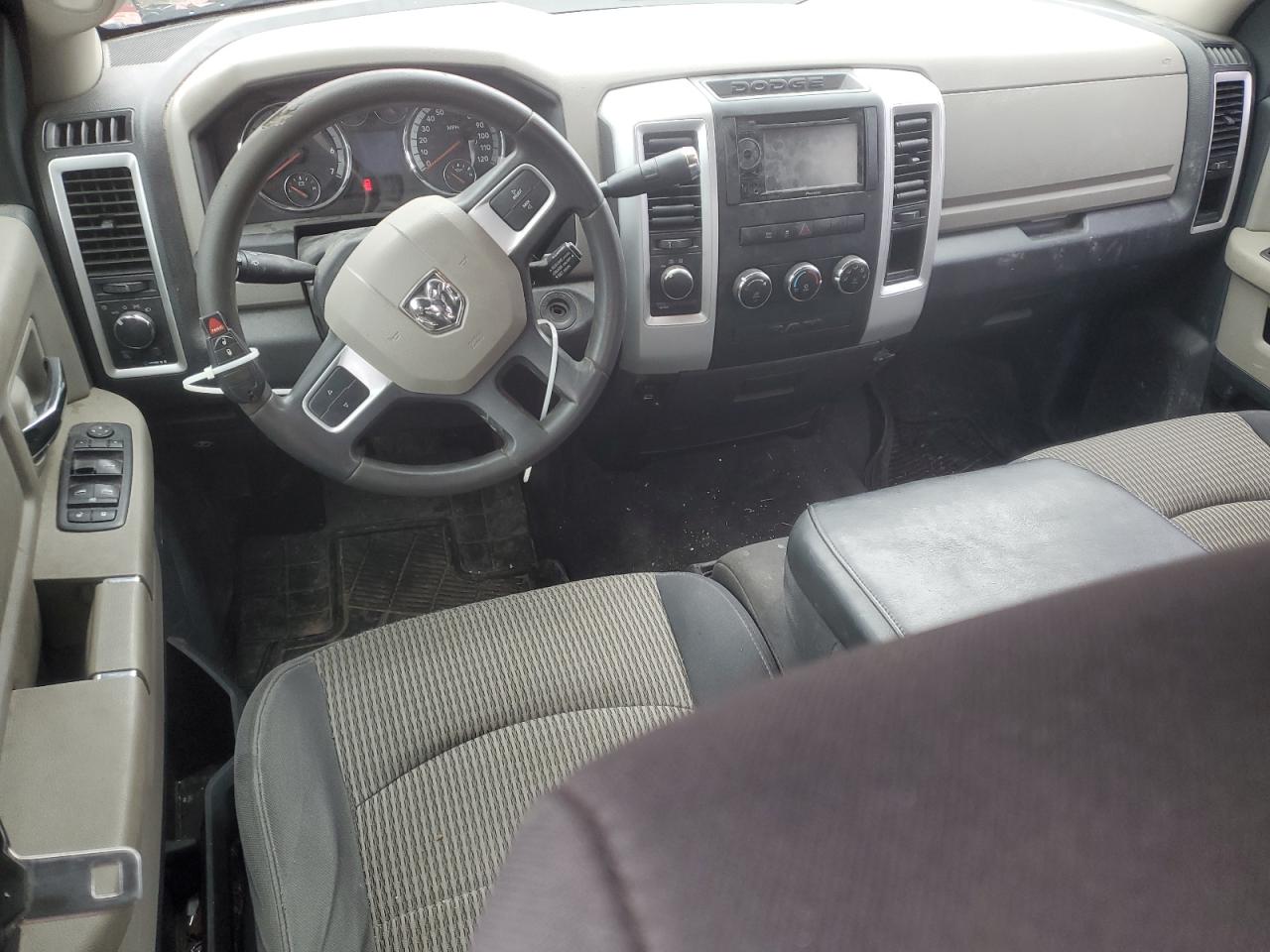 2010 Dodge RAM - Image 8