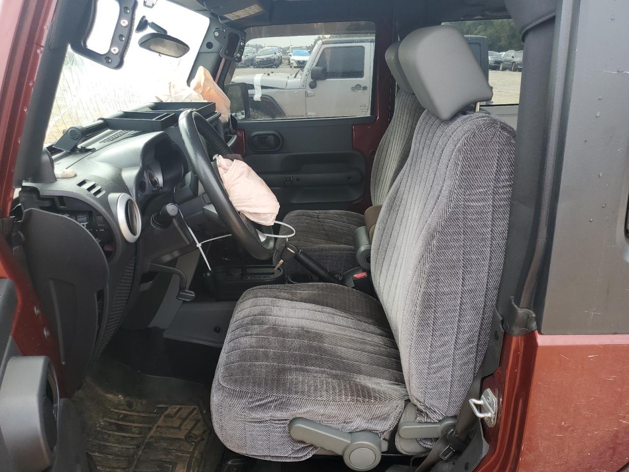 2009 Jeep Wrangler - Image 7