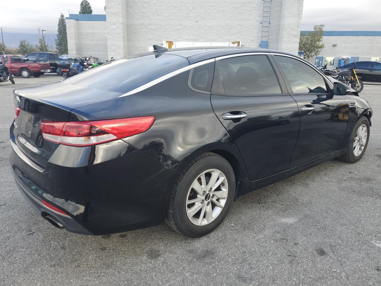 2018 Kia Optima - Image 3