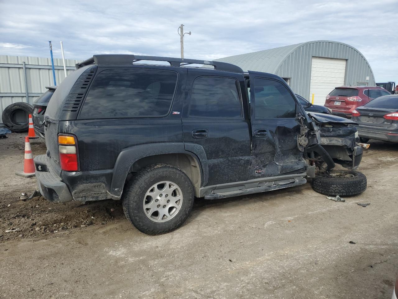 2005 Chevrolet Tahoe - Image 3