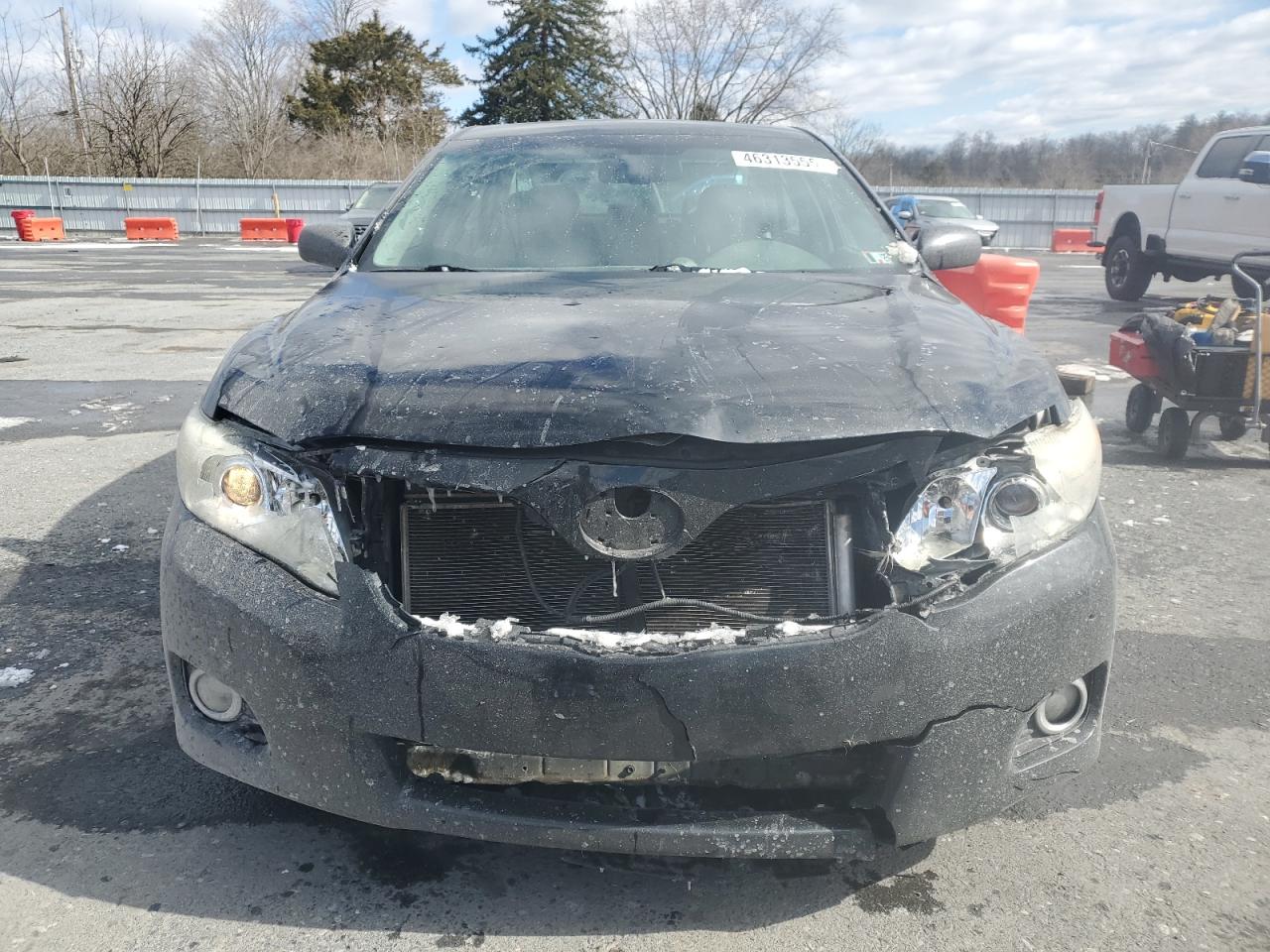 2010 Toyota Camry - Image 5