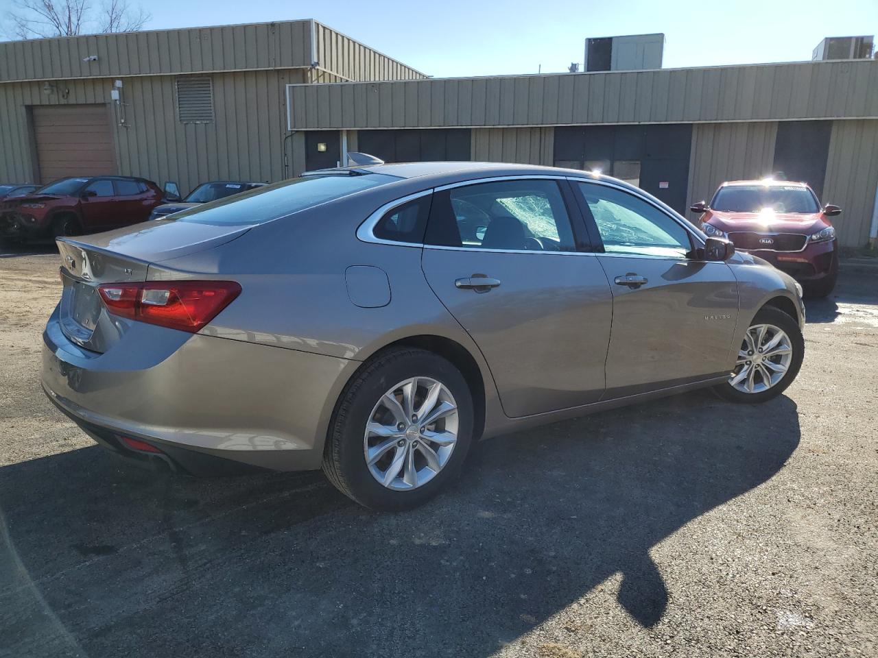 2023 Chevrolet Malibu - Image 3