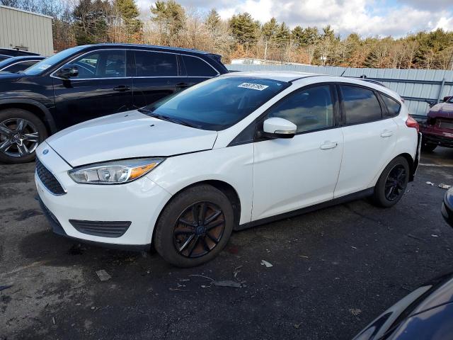 Hatchbacks FORD FOCUS 2016 Biały