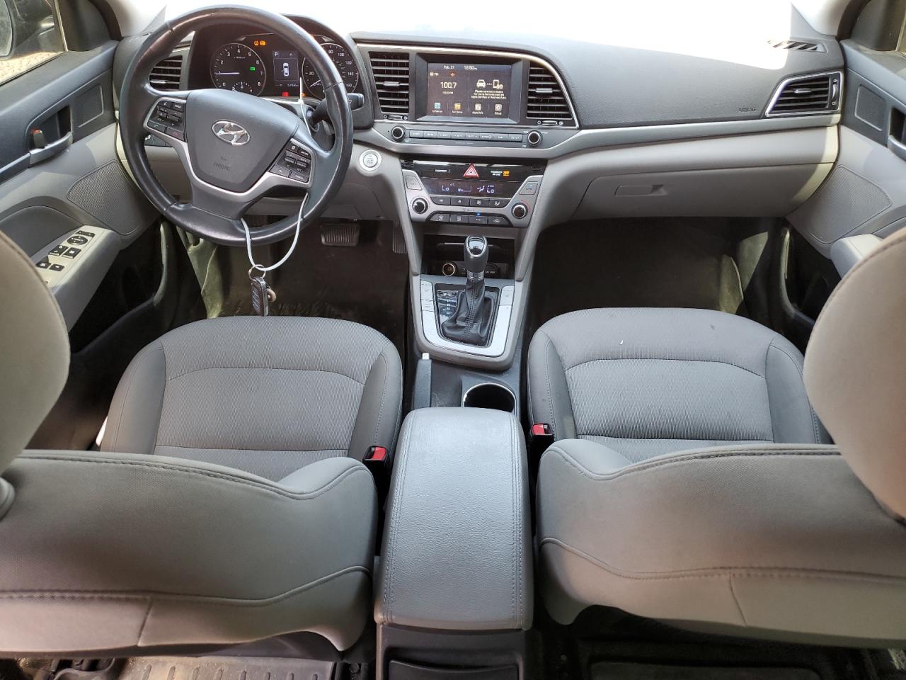 2017 Hyundai Elantra - Image 8