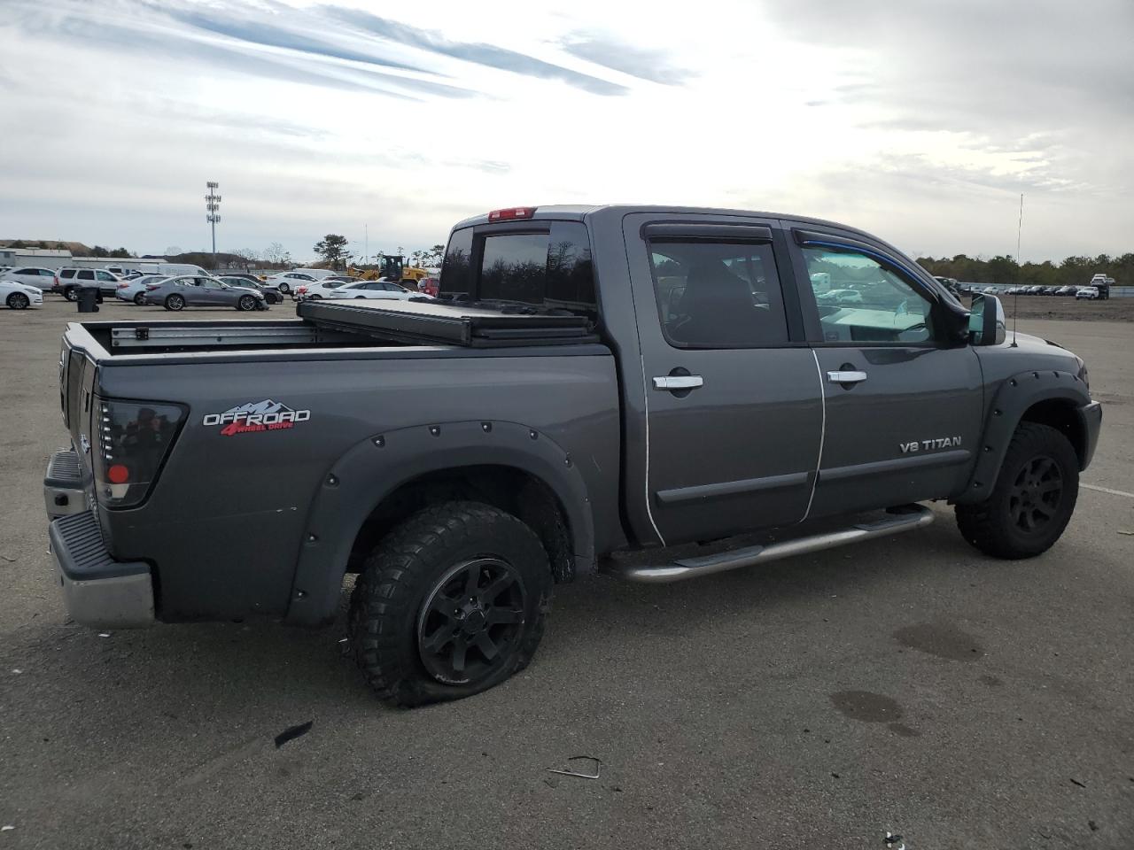 2007 Nissan Titan - Image 3