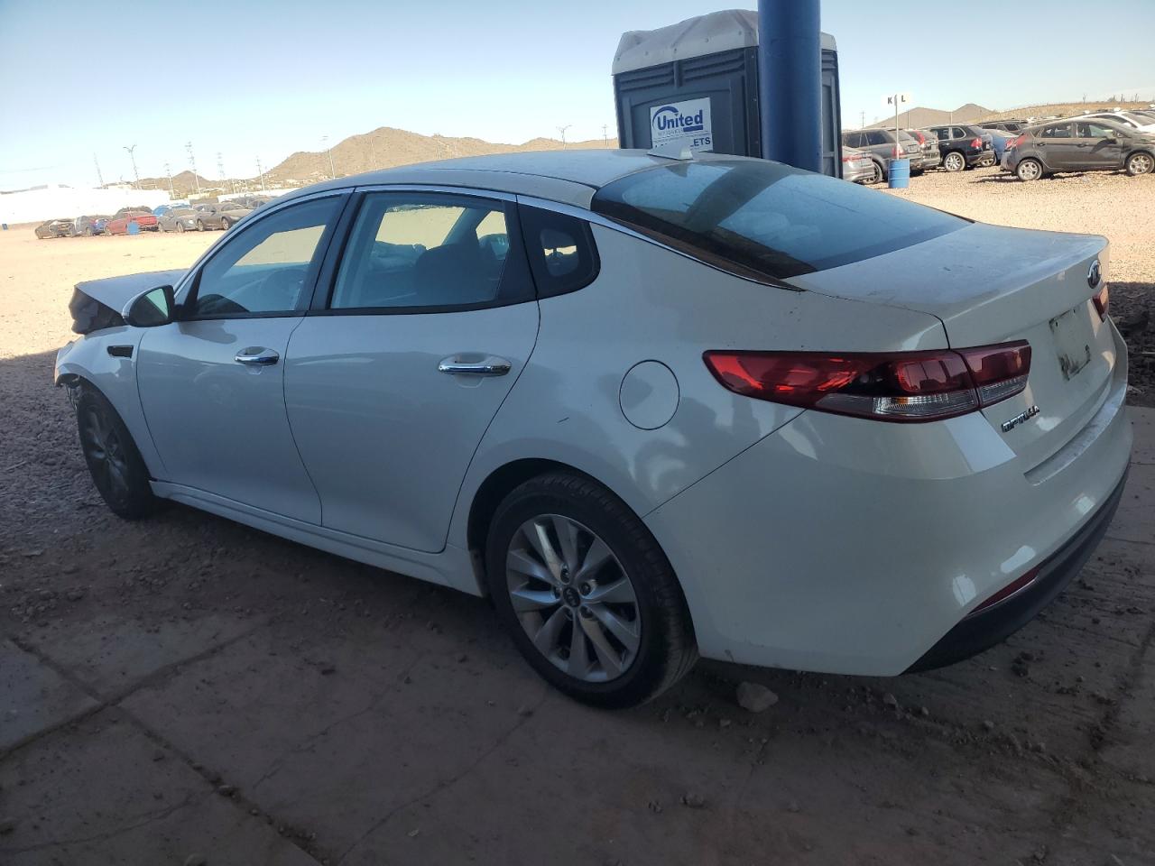2017 Kia Optima - Image 2