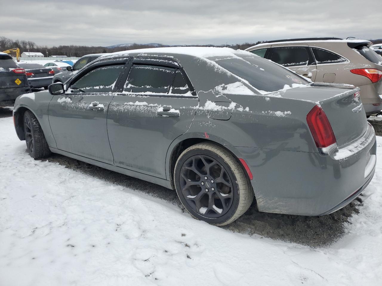 2019 Chrysler 300 - Image 2