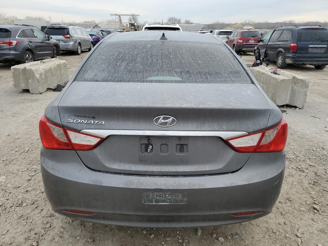2013 Hyundai Sonata - Image 6