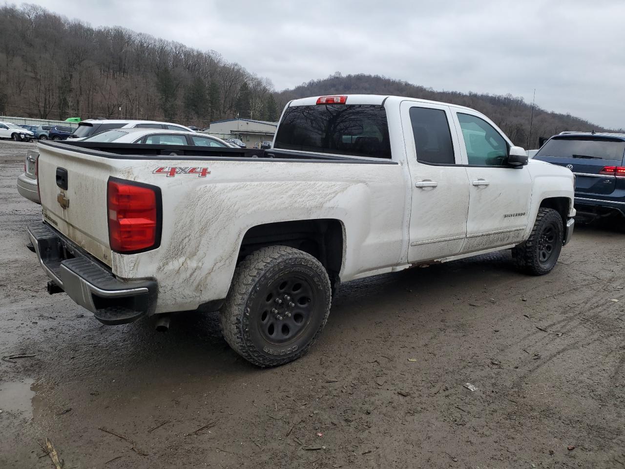 2015 Chevrolet Silverado - Image 3