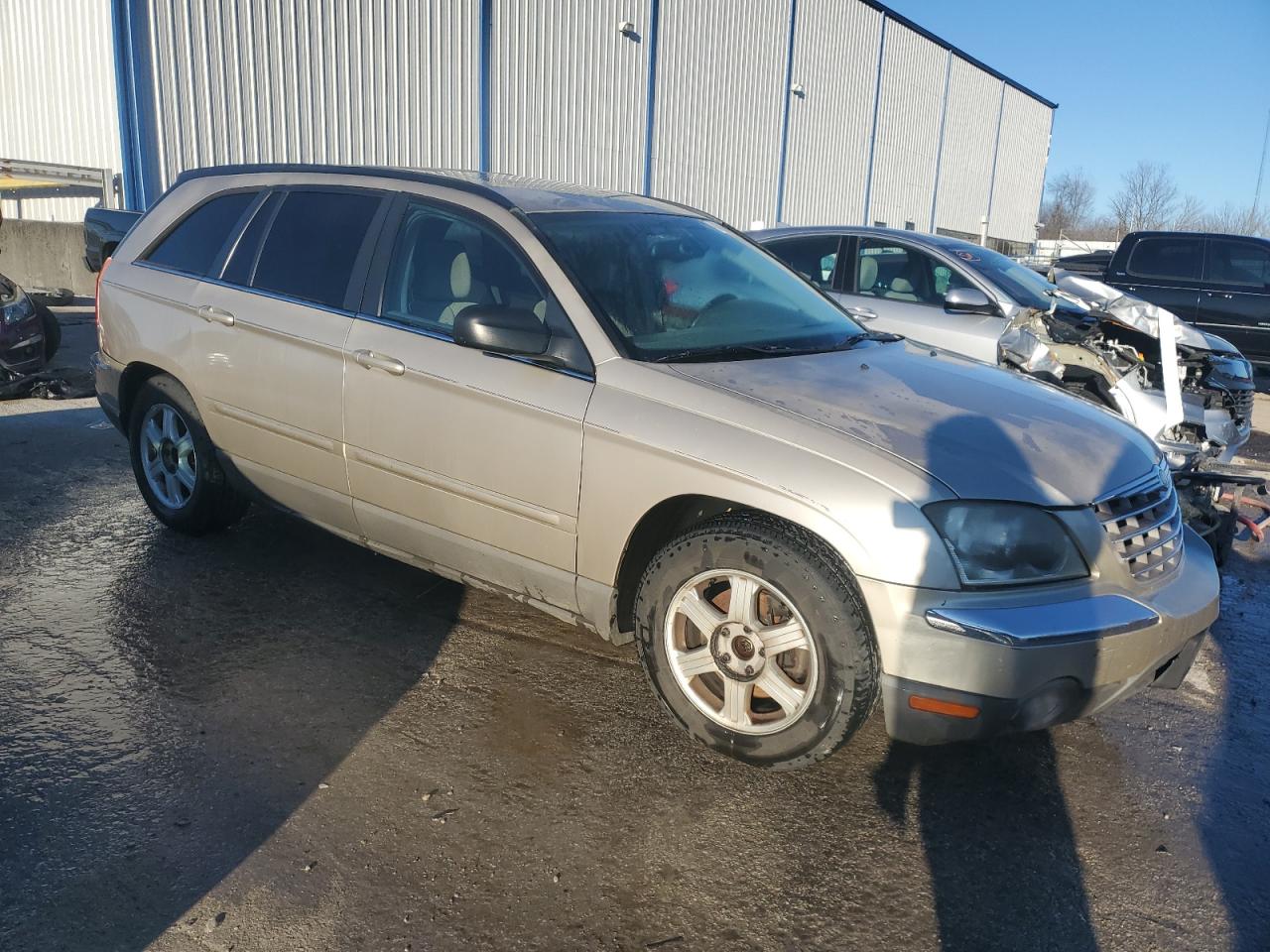 2004 Chrysler Pacifica - Image 4