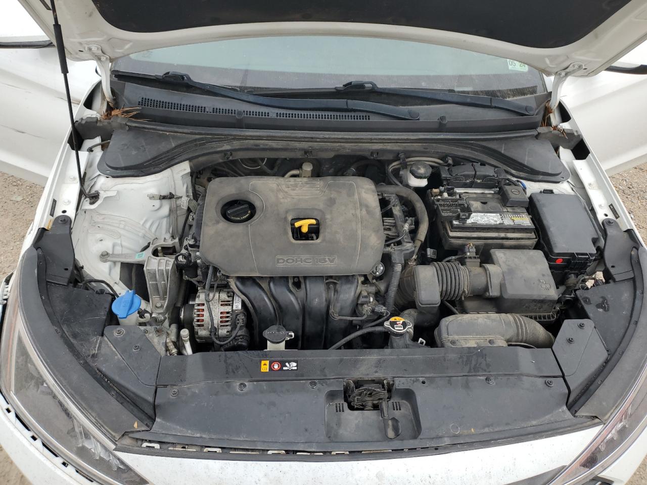 2020 Hyundai Elantra - Image 12