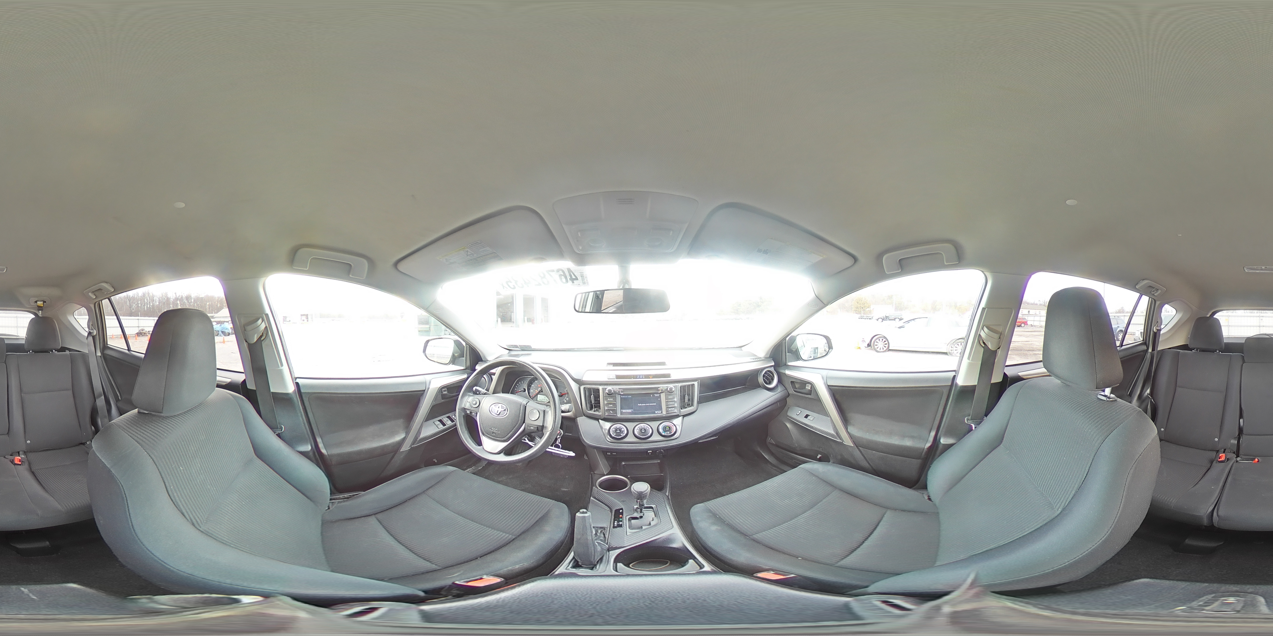 2015 Toyota RAV 4 - Image 13