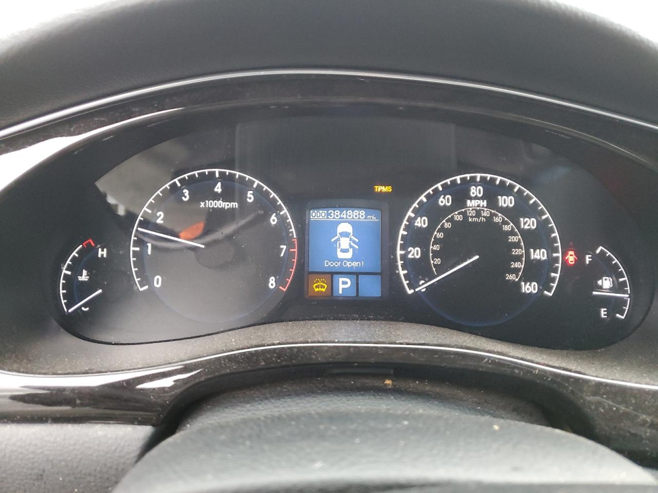 2012 Hyundai Genesis - Image 9