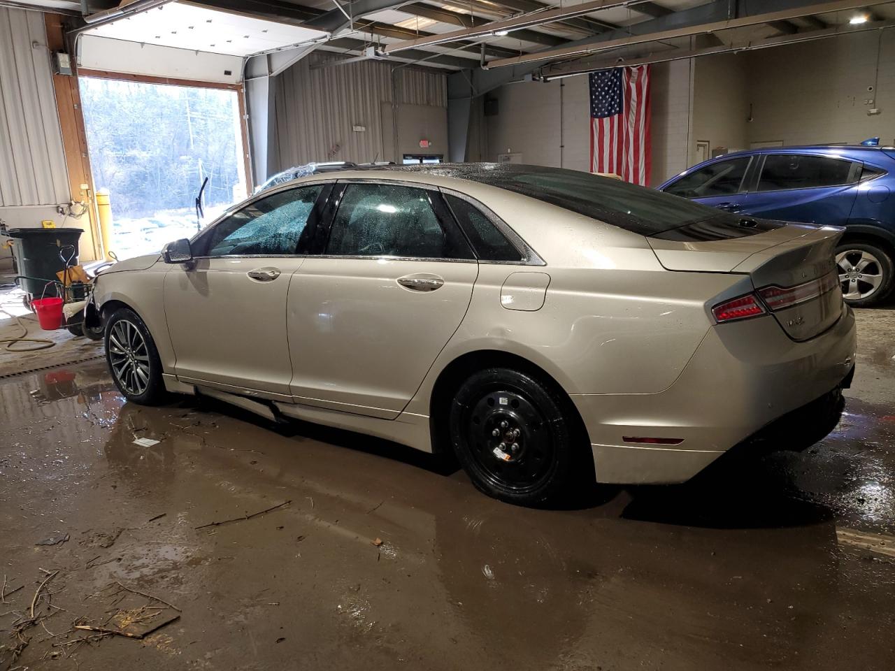 2017 Lincoln MKZ - Image 2