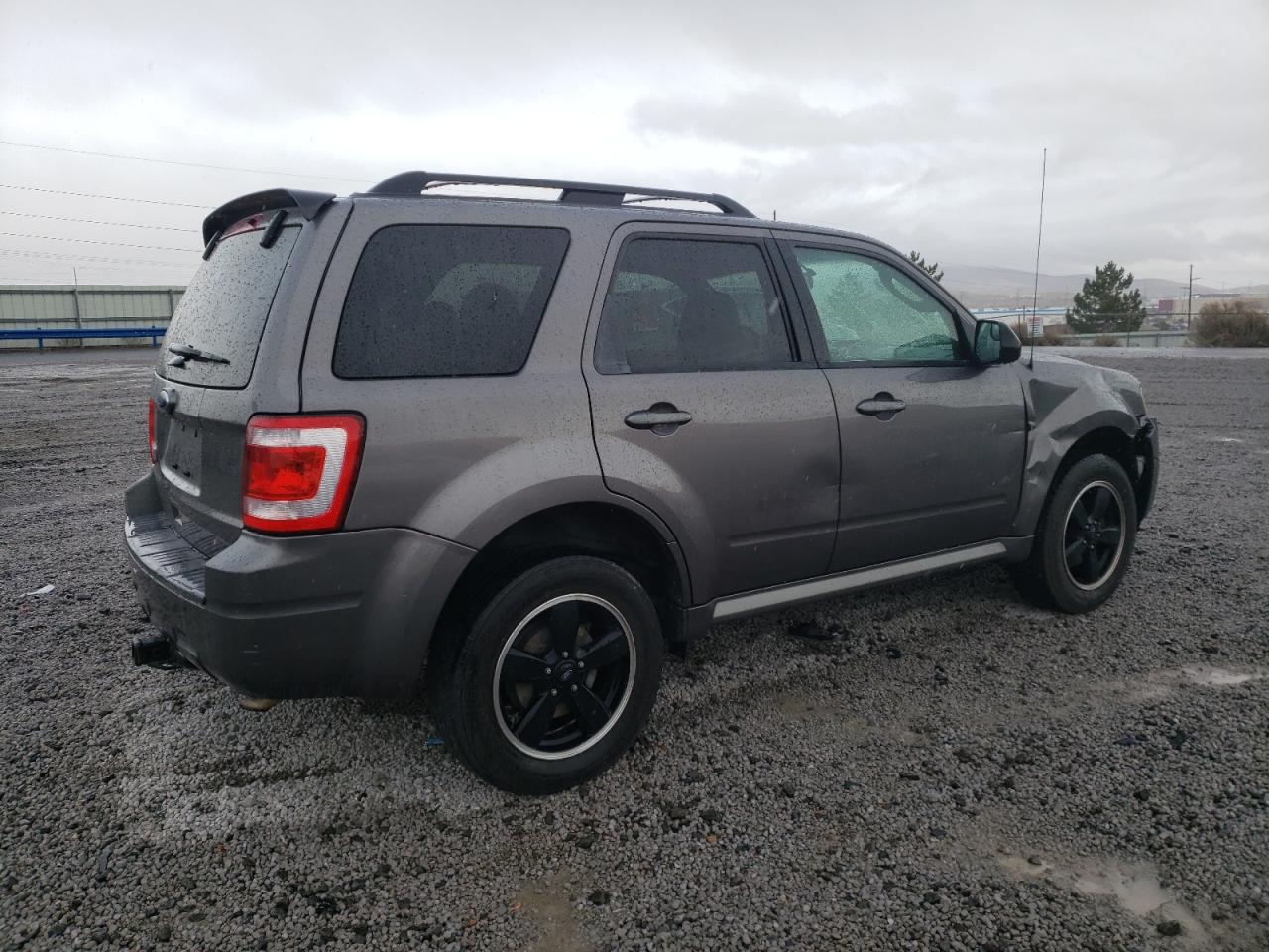 2011 Ford Escape - Image 3