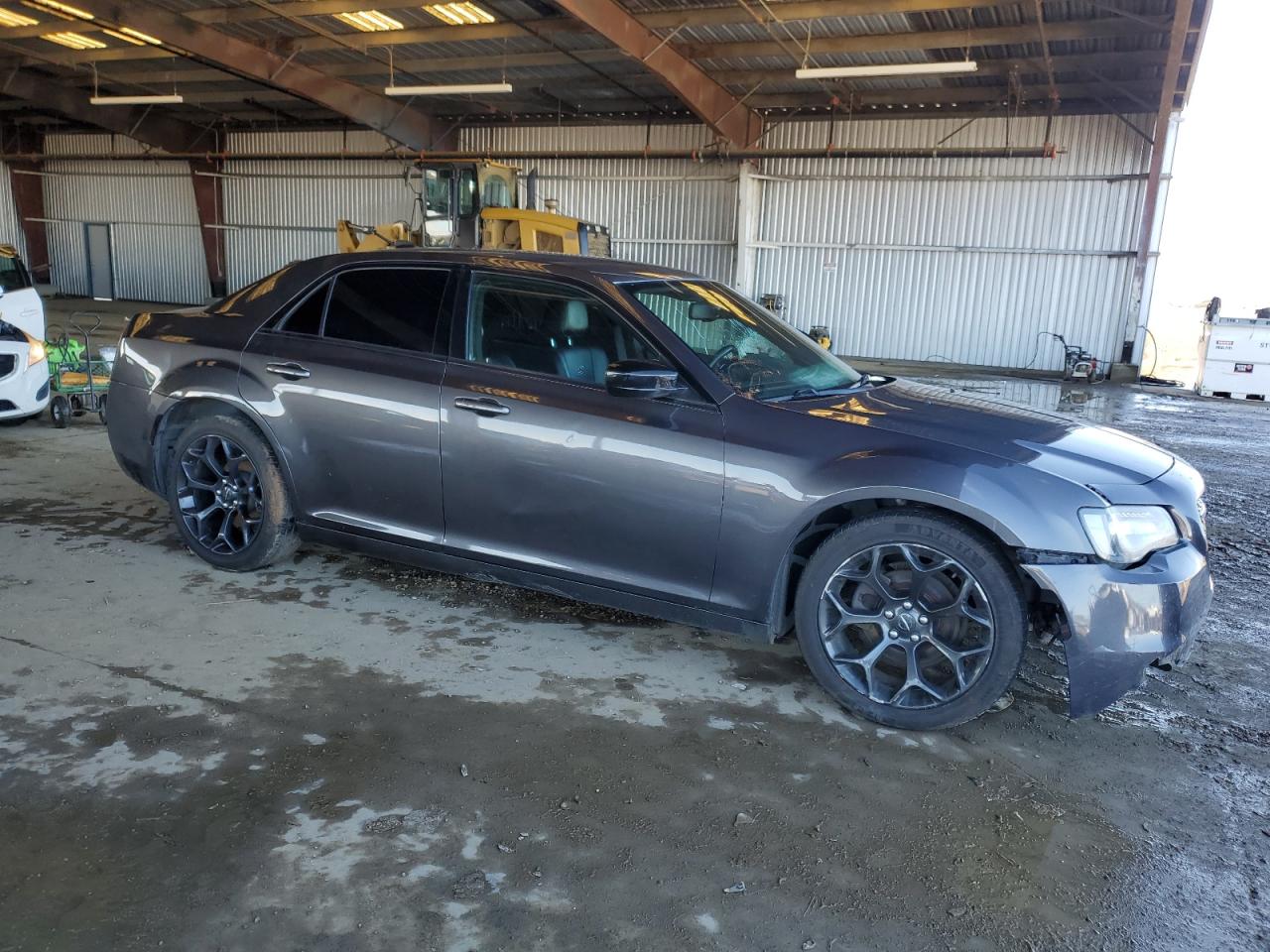 2019 Chrysler 300 - Image 4