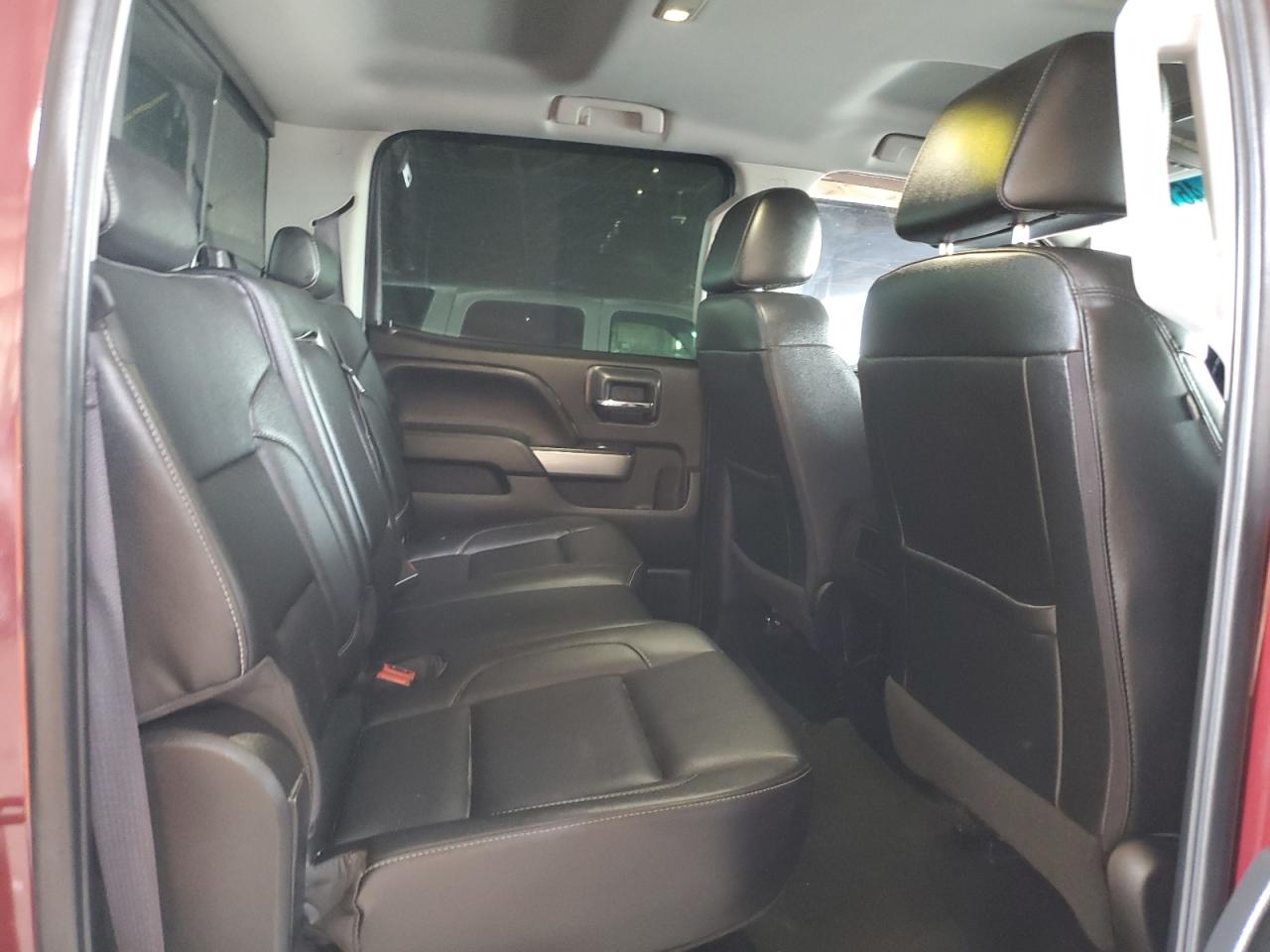 2016 Chevrolet Silverado - Image 10