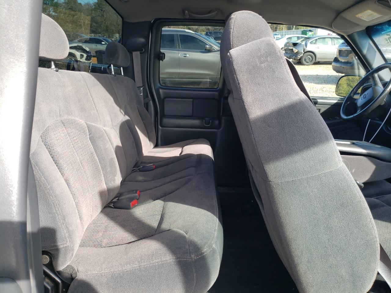 2002 Chevrolet Silverado K2500 Heavy Duty VIN: 1GCHK29U02E232862 Lot: 61401015