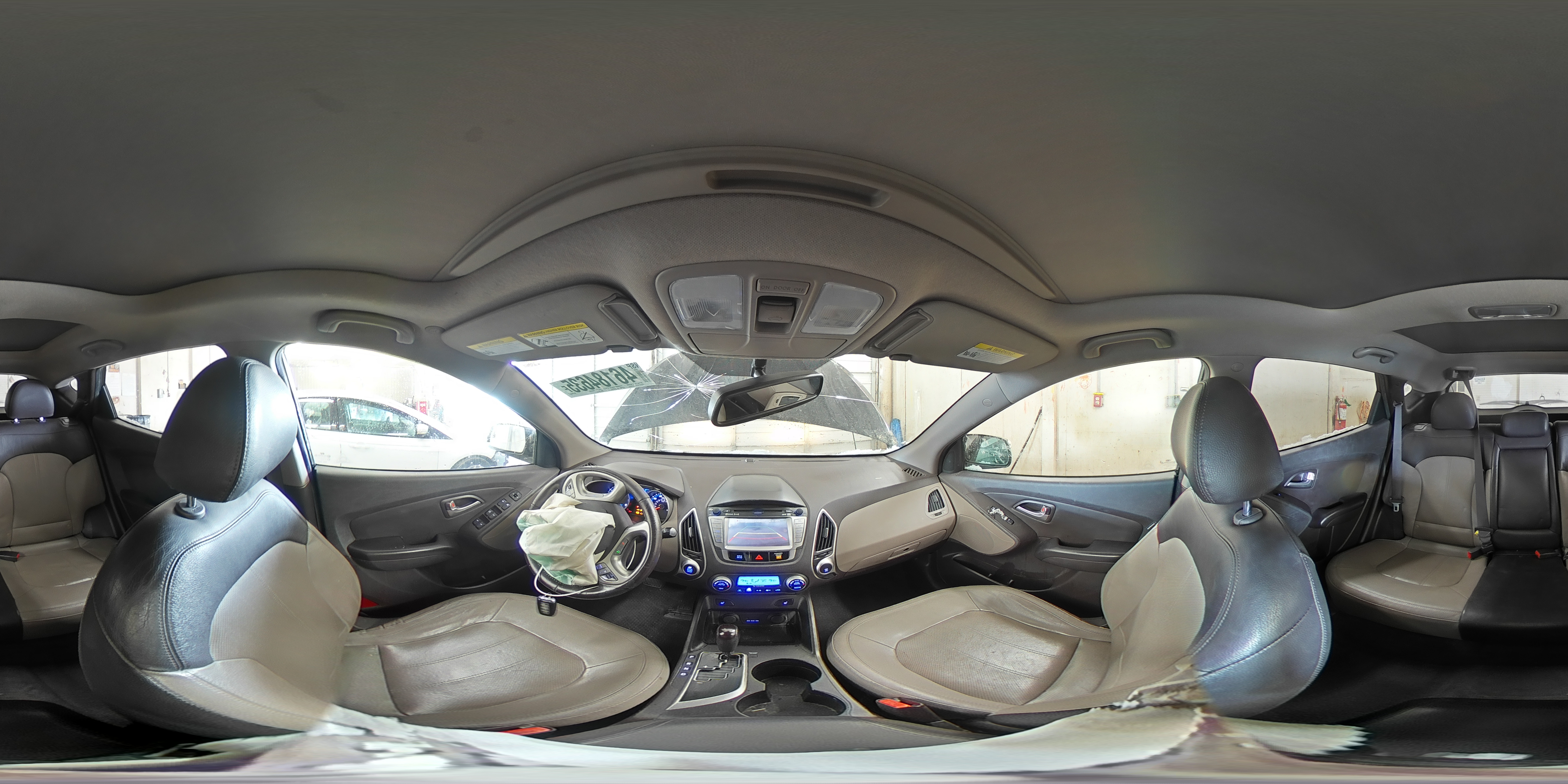 2013 Hyundai Tucson - Image 16