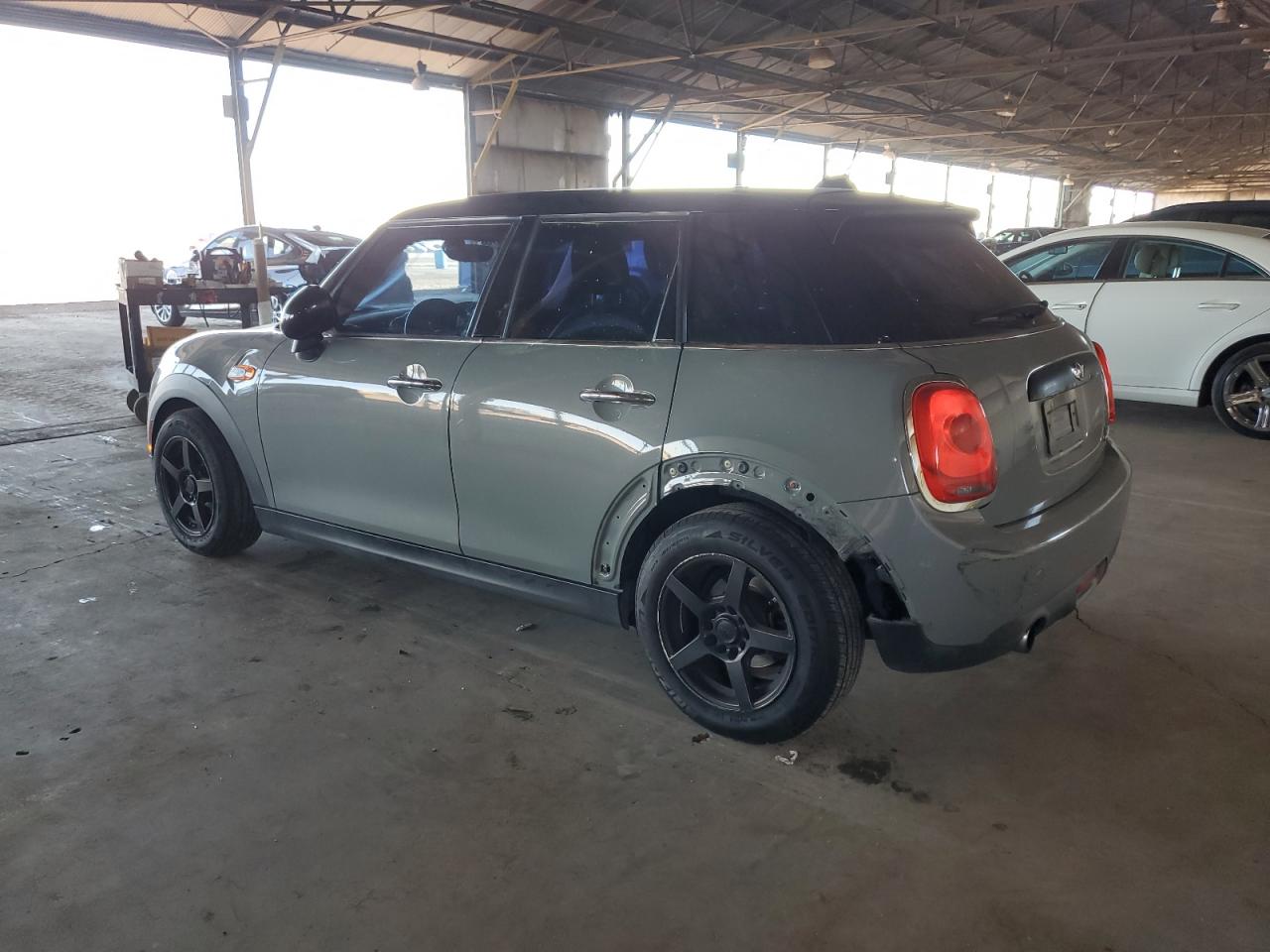 2016 MINI Cooper - Image 2