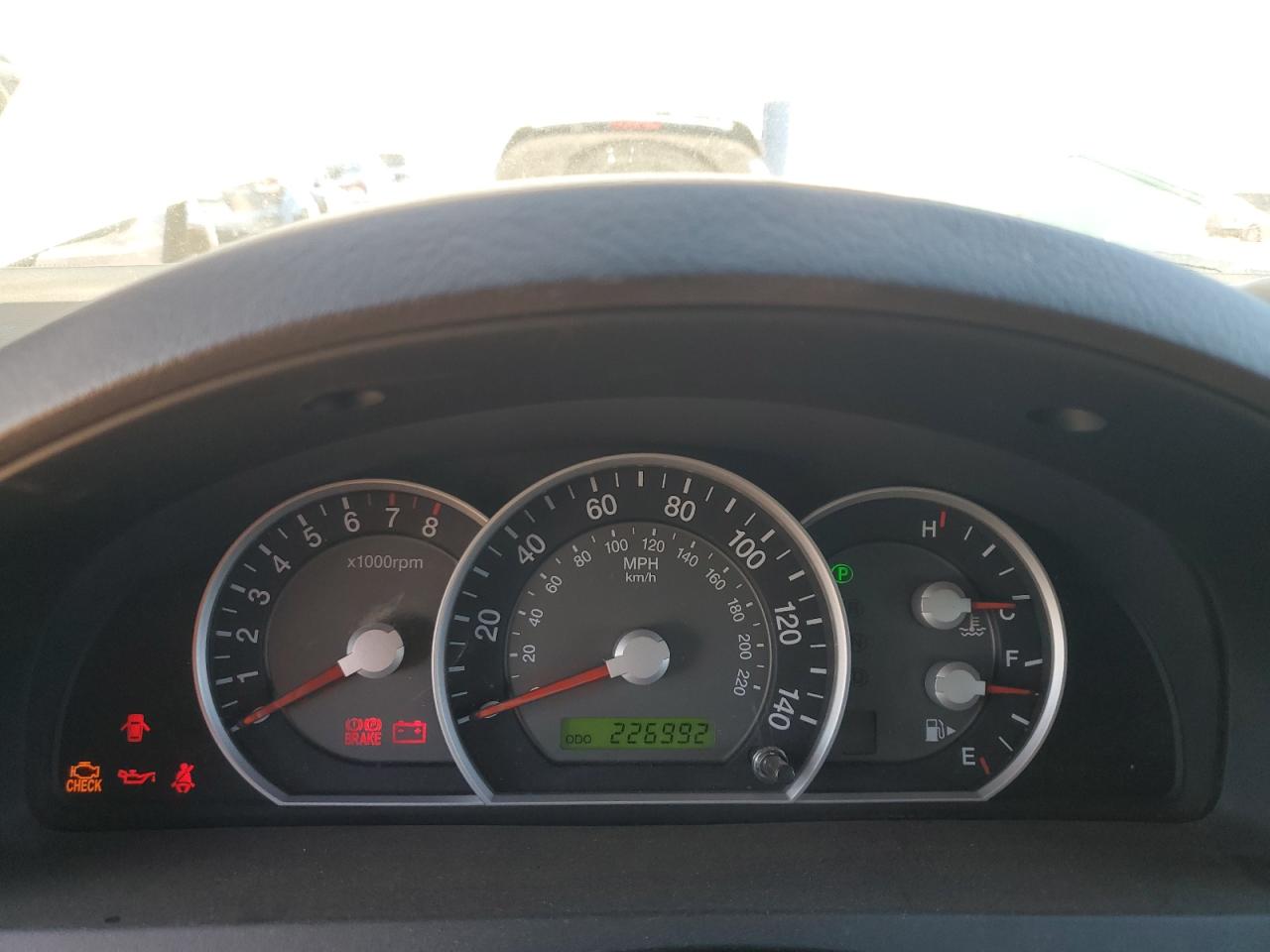 2008 Kia Sorento - Image 9