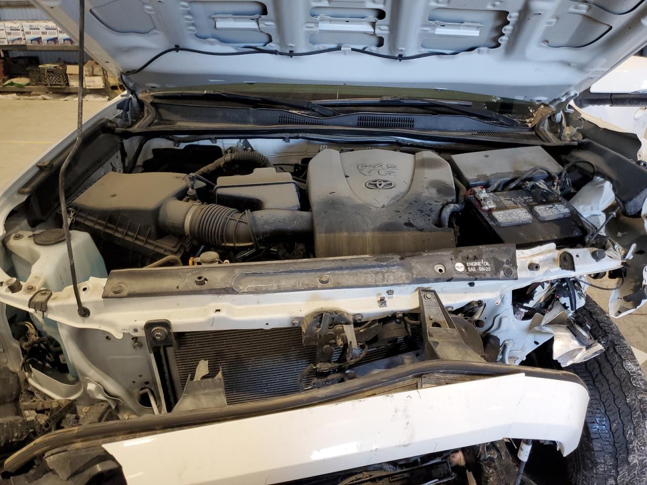 2019 Toyota Tacoma - Image 12