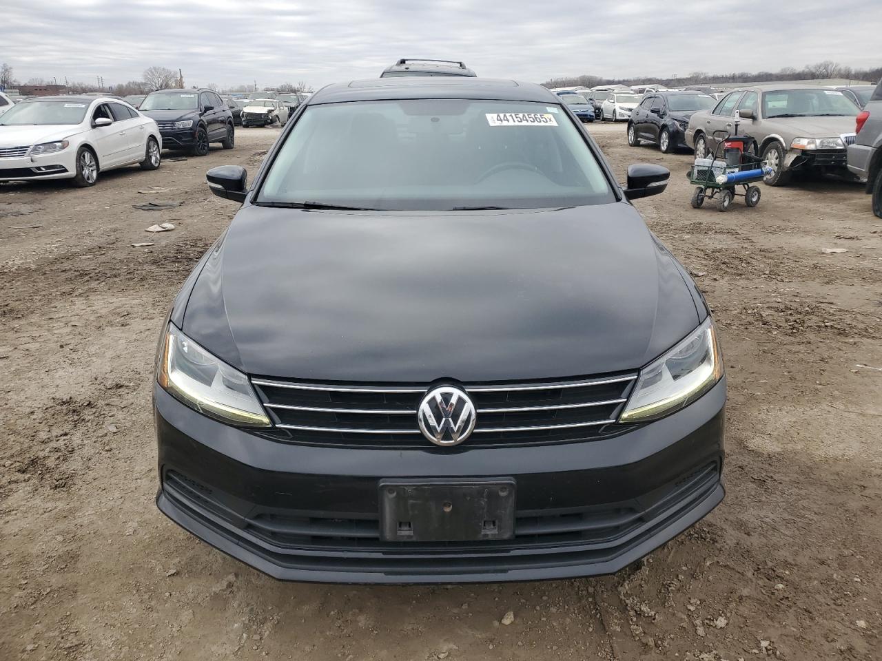 2017 Volkswagen Jetta - Image 5
