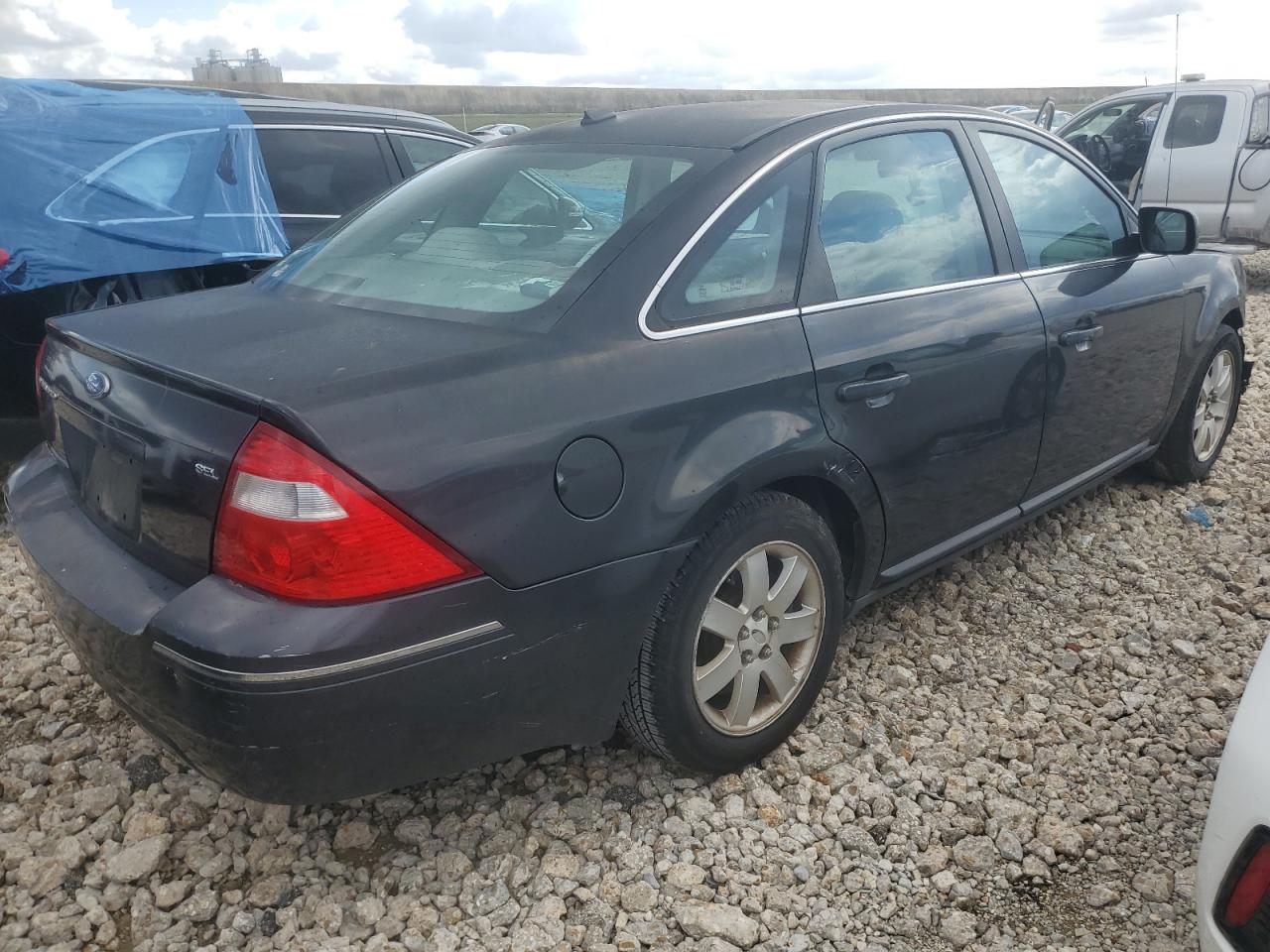 2007 Ford Five Hundred - Image 3