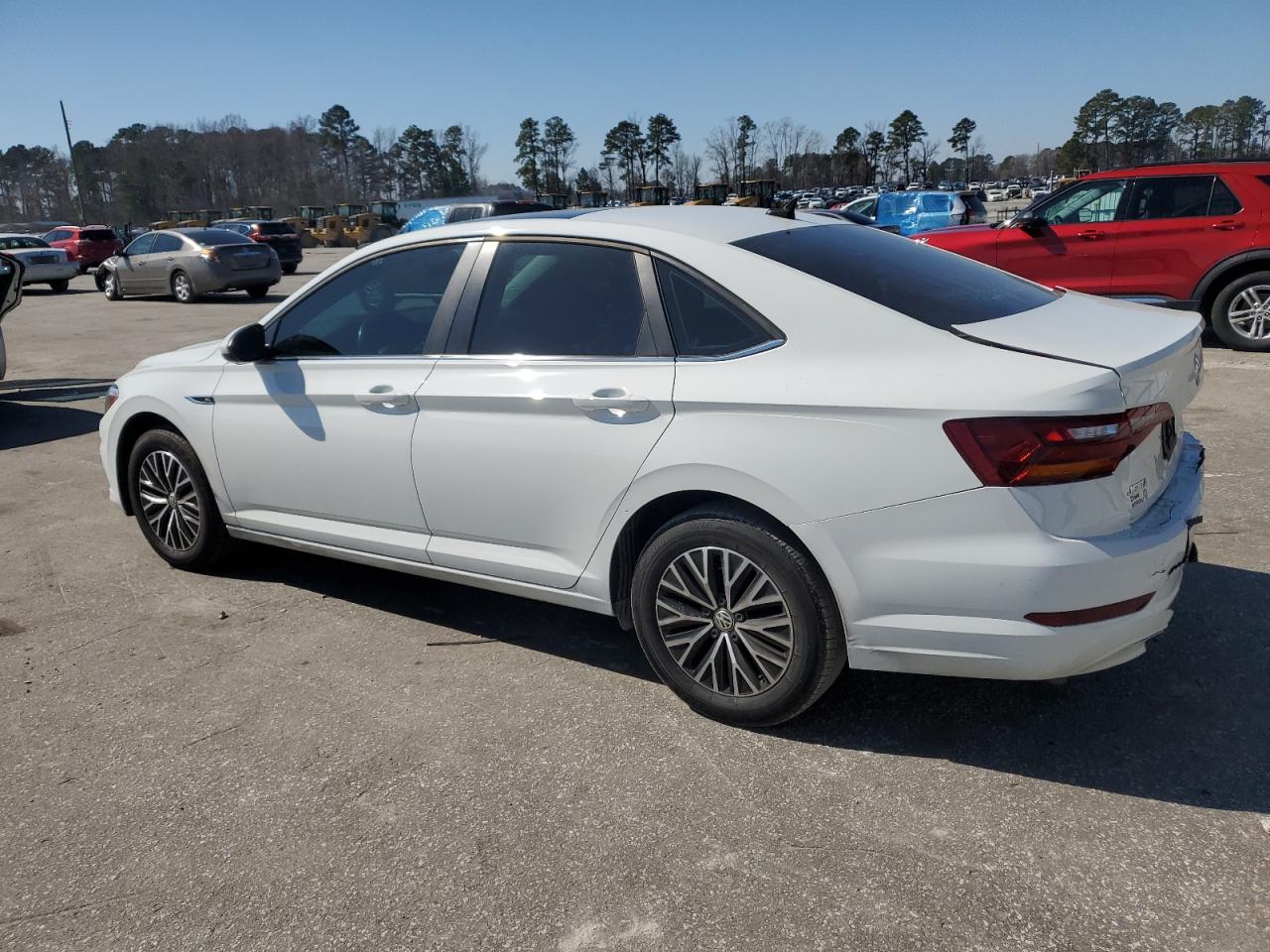 2019 Volkswagen Jetta - Image 2