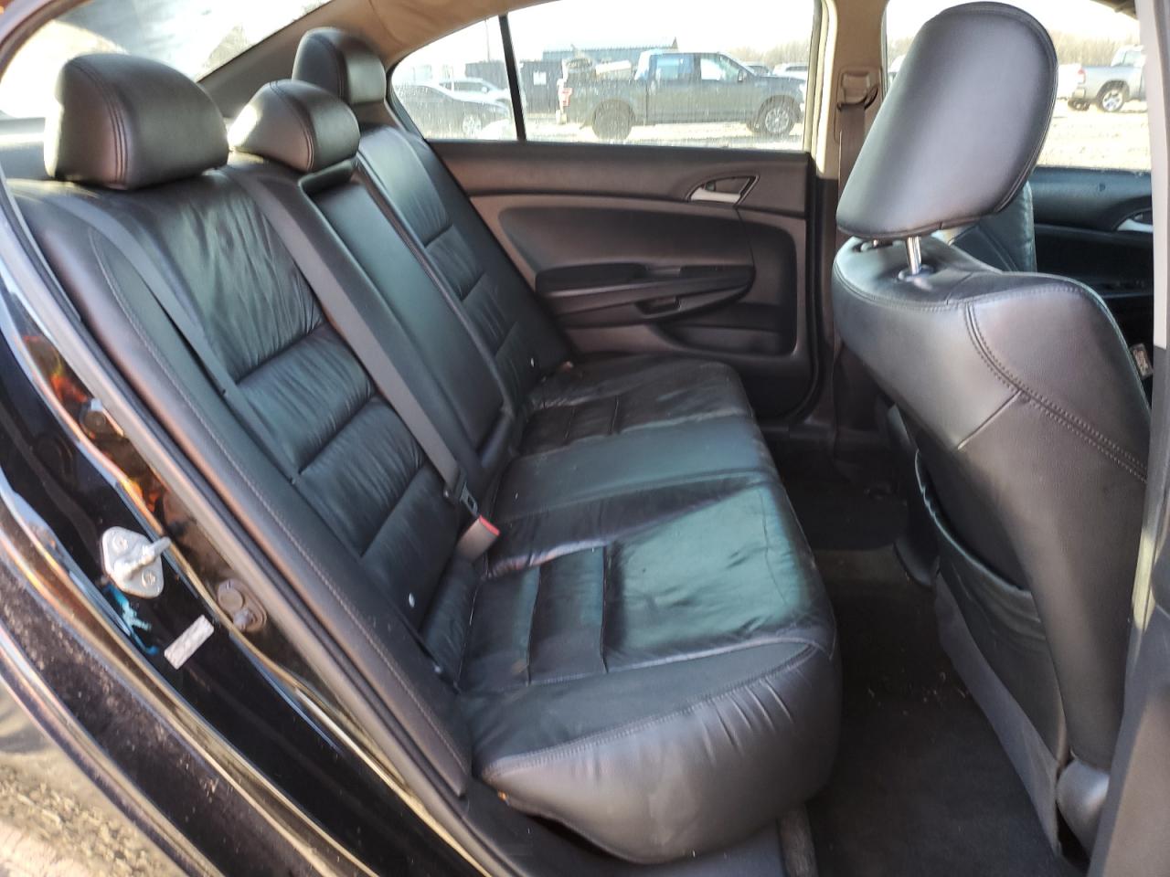2011 Honda Accord - Image 10